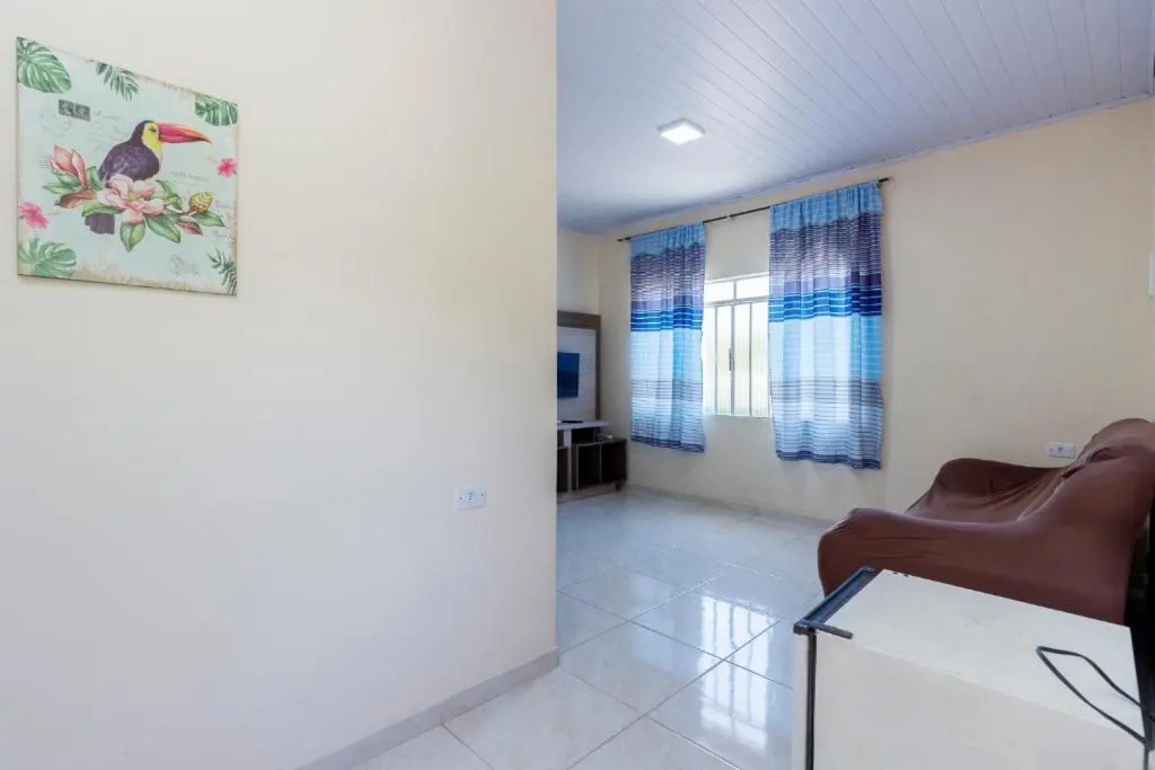 Sobrado da Vila, 1km Centro, ideal Trabalho e Passeio