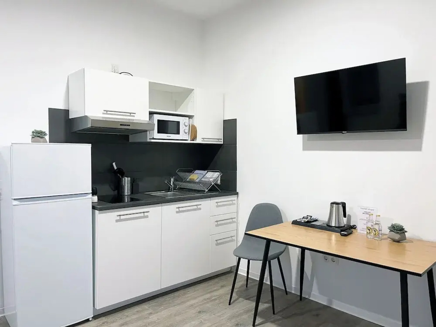 Hochwertige Studios für Monteure