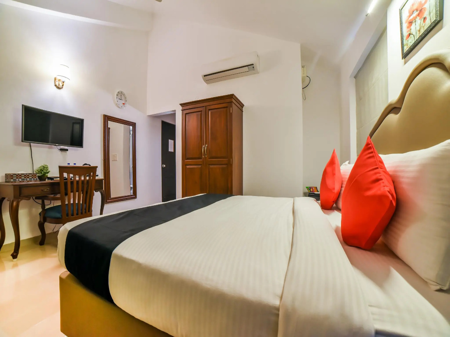 OYO 35442 Parnasala Princely