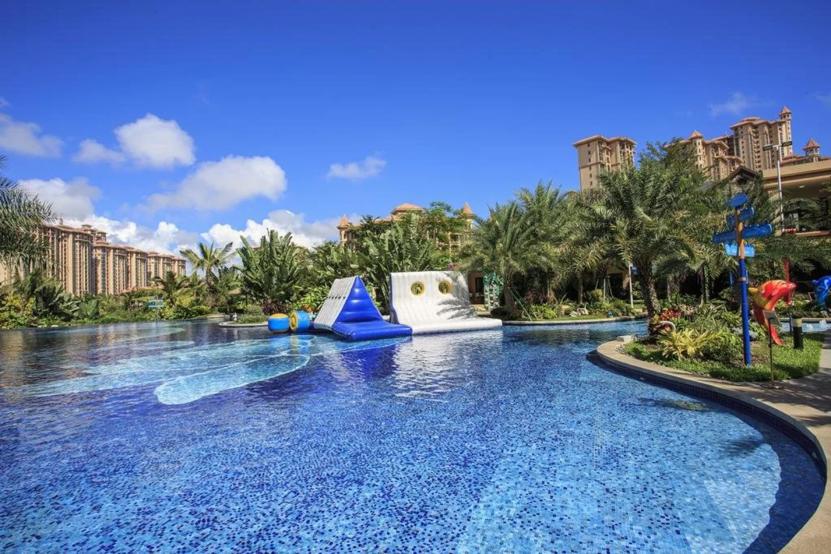 Coral Palace Holiday Inn