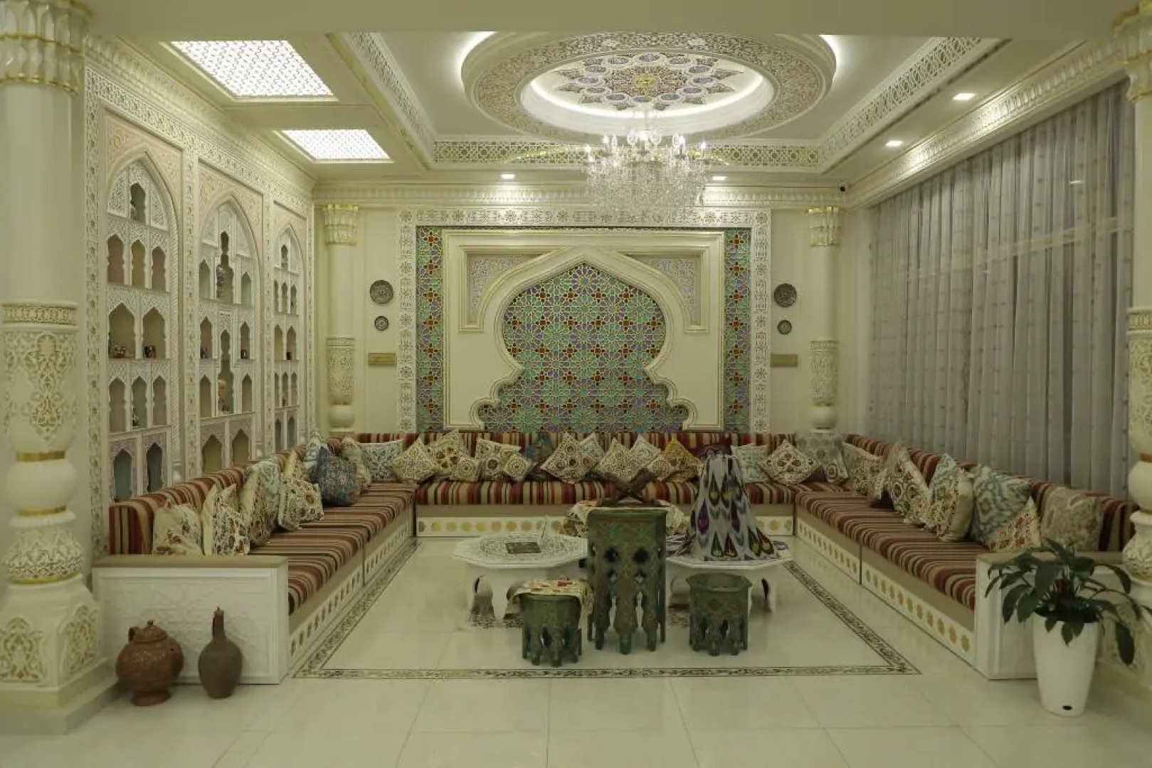 Akhsikent Hotel