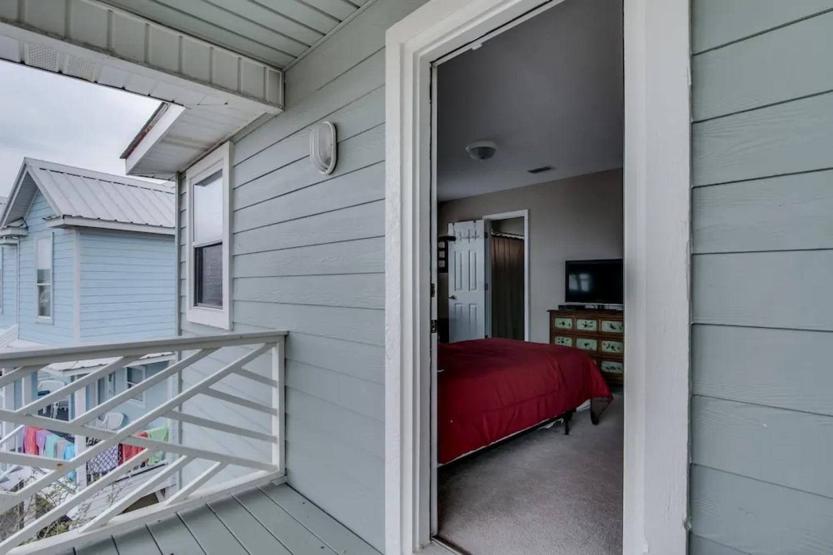 Summer Palace 4 Bedroom Duplex by RedAwning