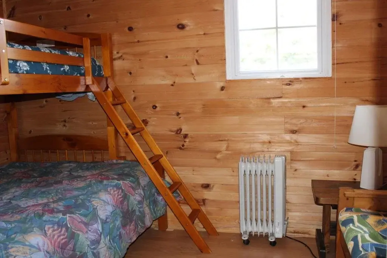 Parkside Cottages and Suites