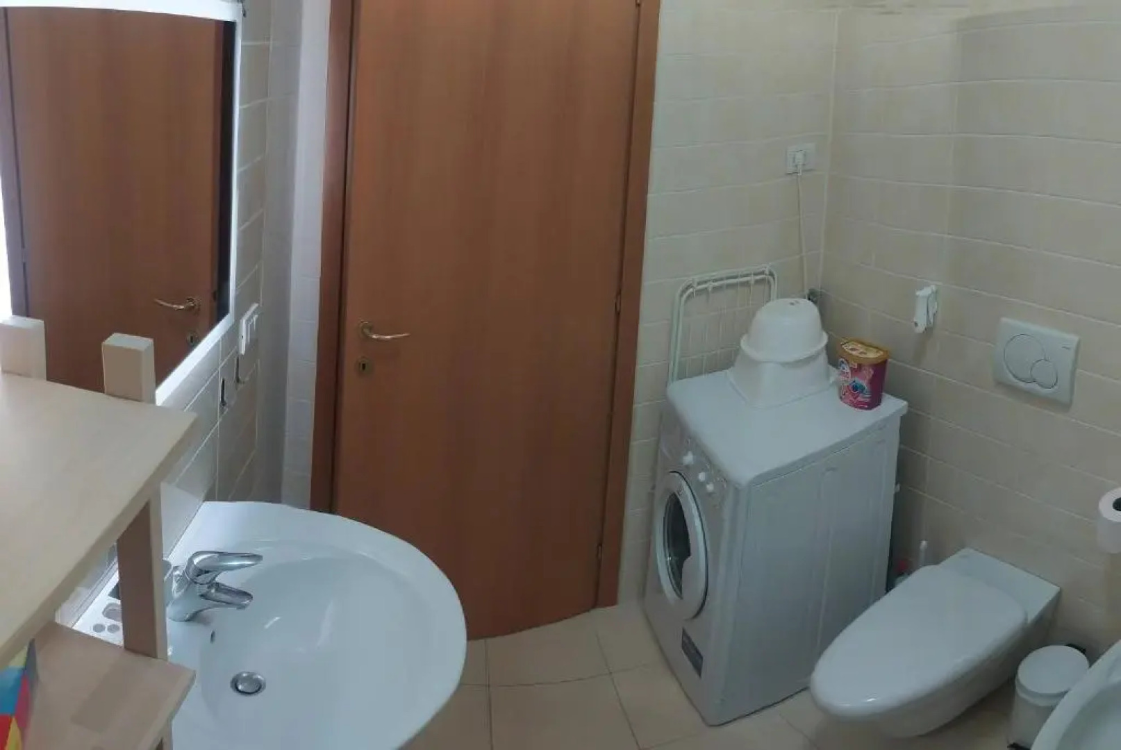 CASITA Monolocale colorato a 150mt da stazione