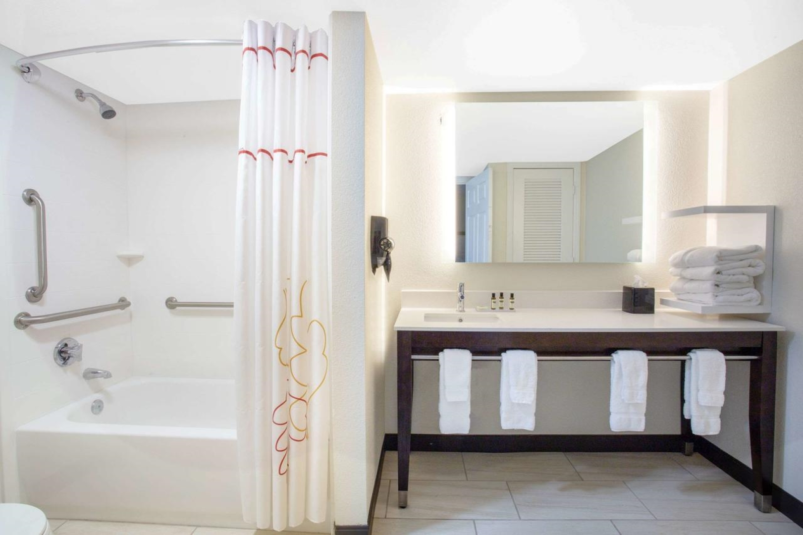 Hawthorn Suites by Wyndham Indianapolis North