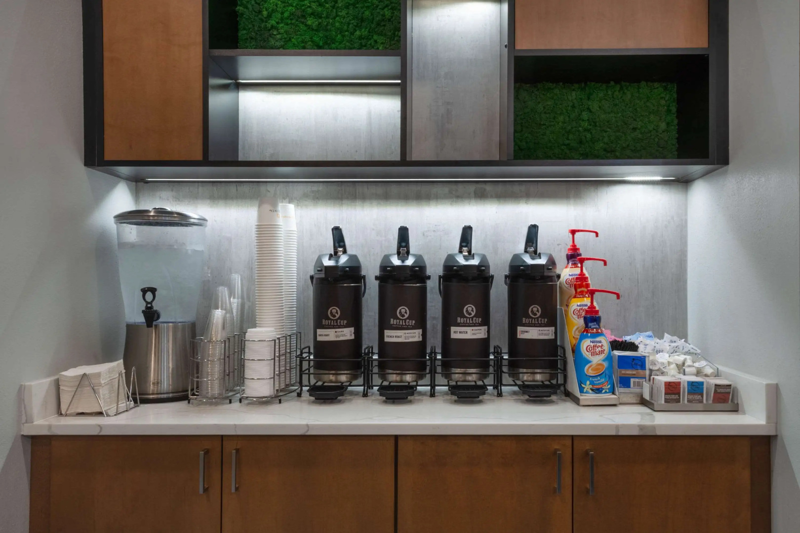 La Quinta Inn & Suites by Wyndham Ft. Myers-Sanibel Gateway