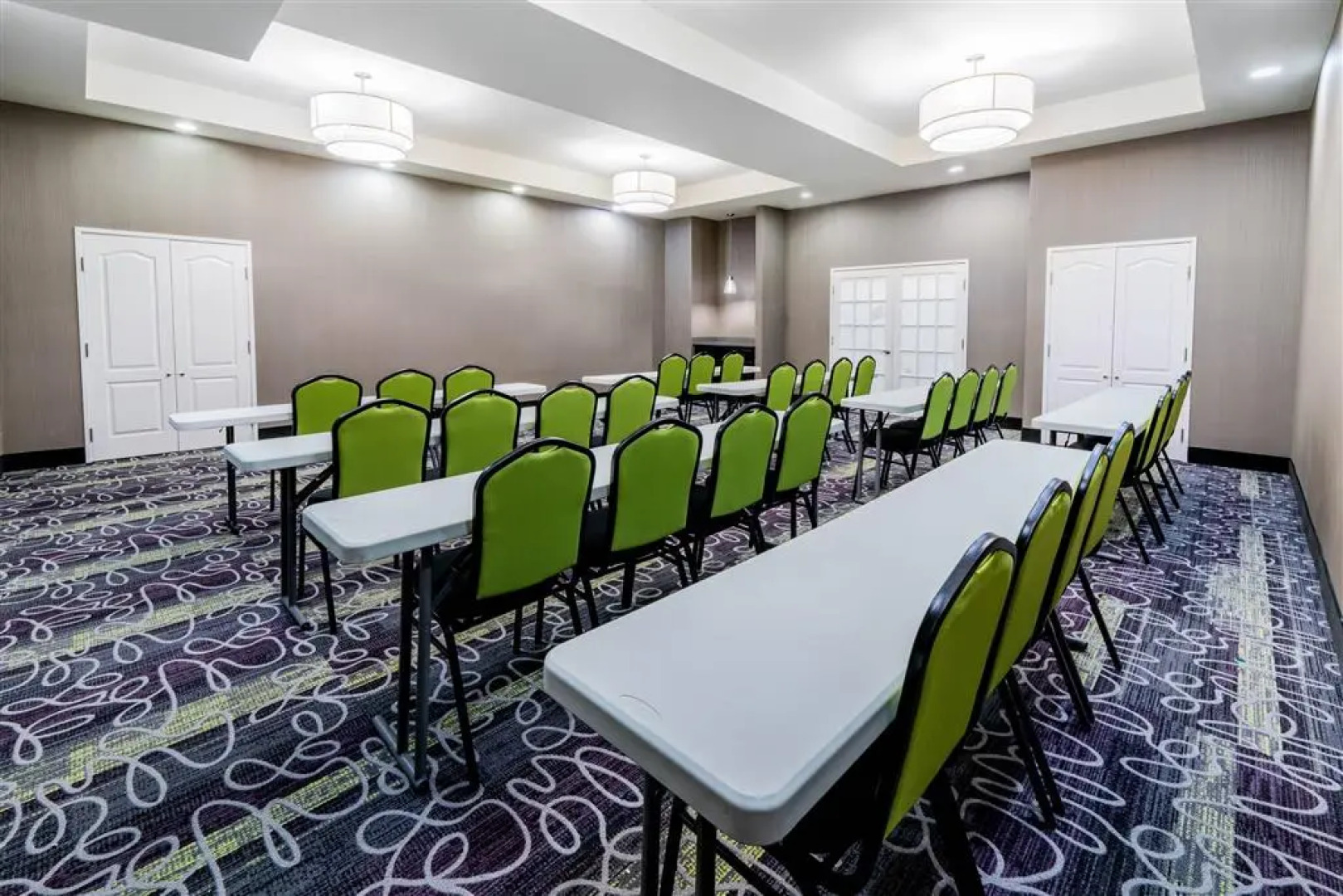 La Quinta Inn & Suites by Wyndham DFW Airport West - Bedford