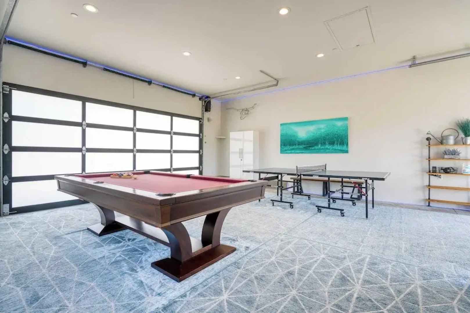 Luxe, Pool, Spa, Fire Pit, Game Room, Piano Sonoma Pool Retreat by Avantstay