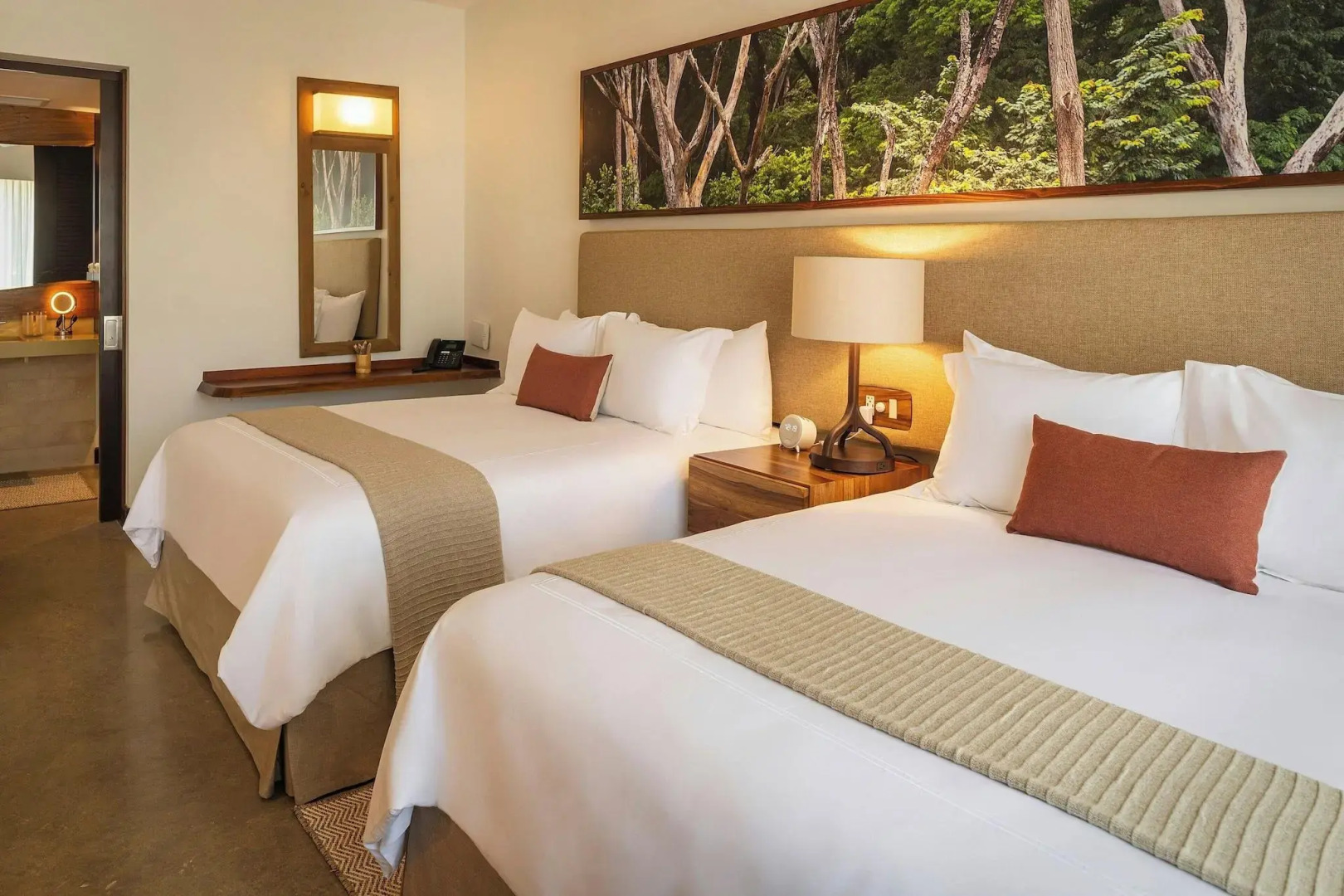 El Mangroove Papagayo, Autograph Collection