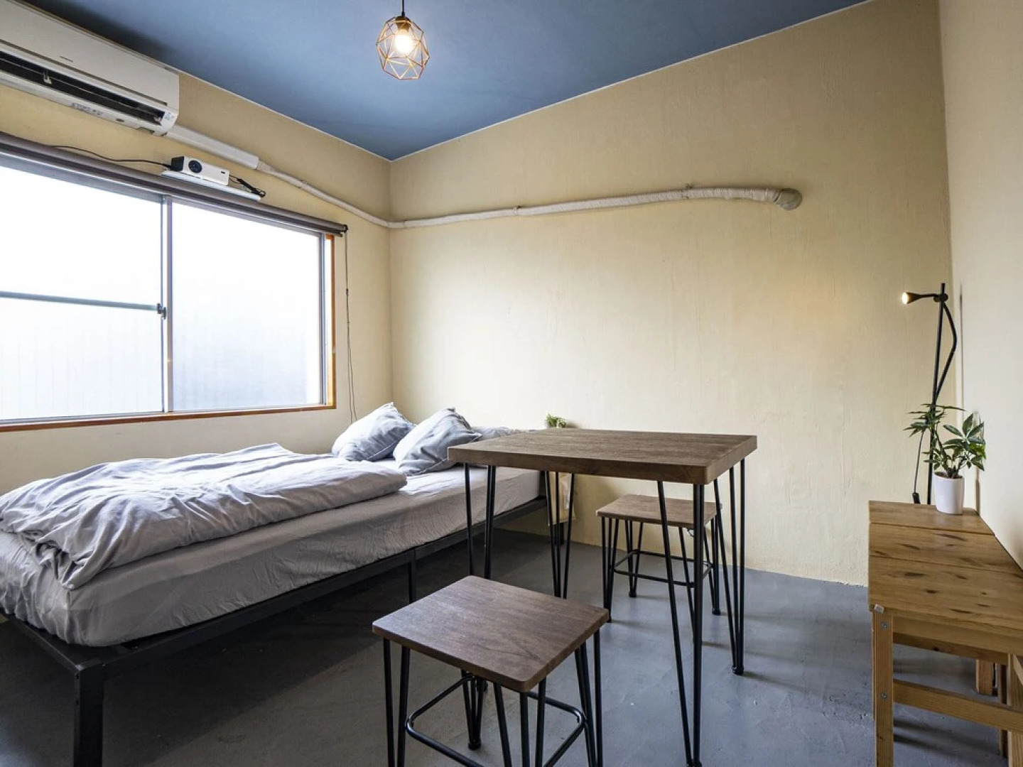 We Home Hotel And Hostel And Kitchen