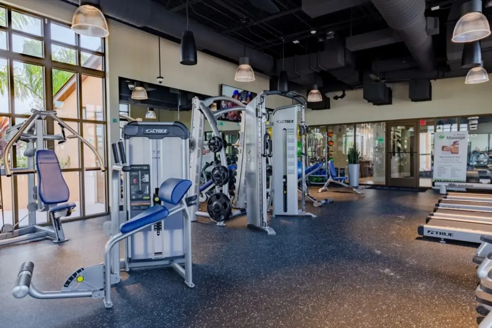 9 Bedrooms / 6.5 Bathrooms / Solara (9028 FK), Kissimmee, US