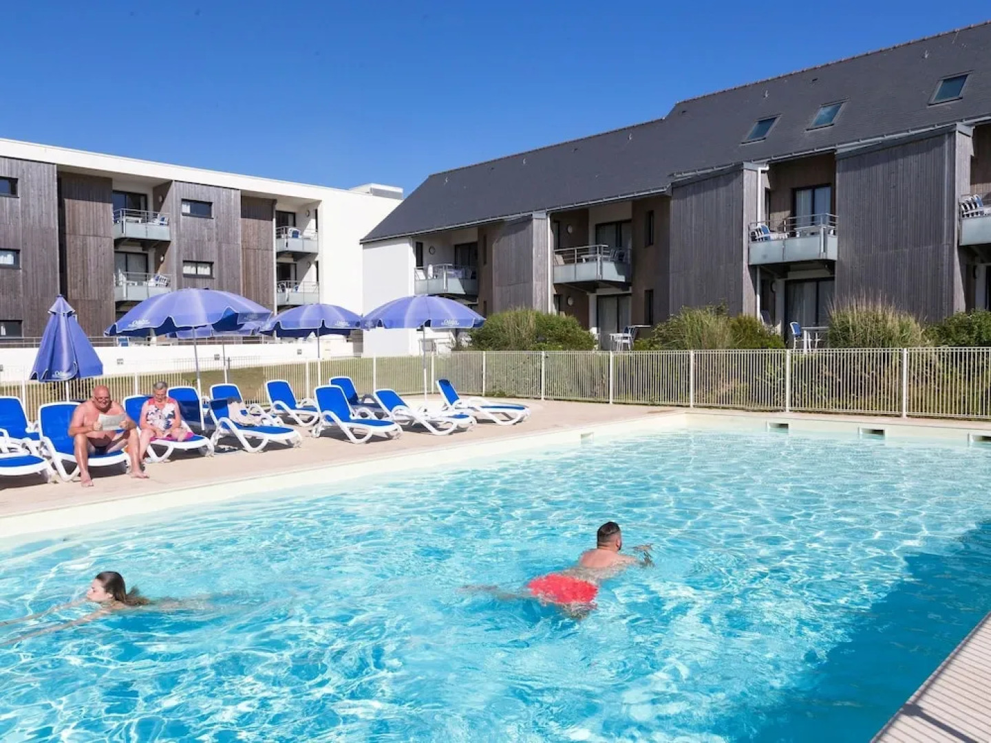 Nicely maintained apartment 100 meters from the beach of Guidel