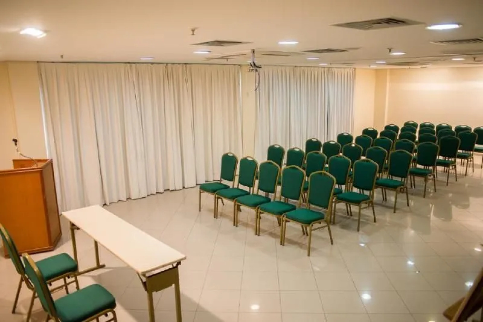 Gloria Garden Suites By MN Hotéis