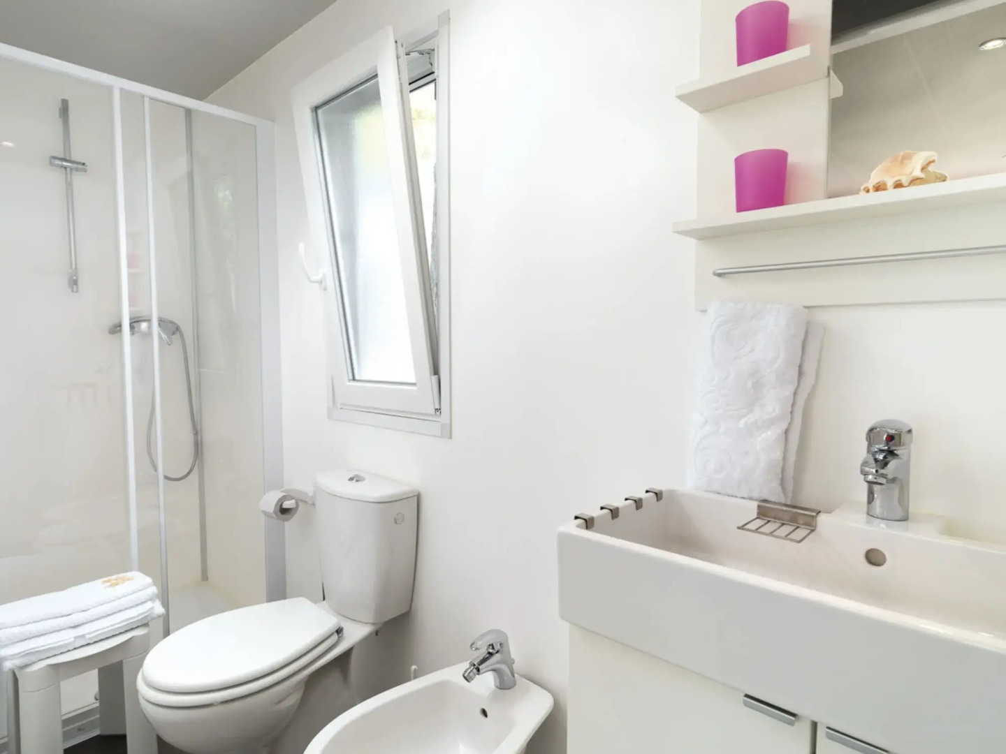 Isamar Holiday Village