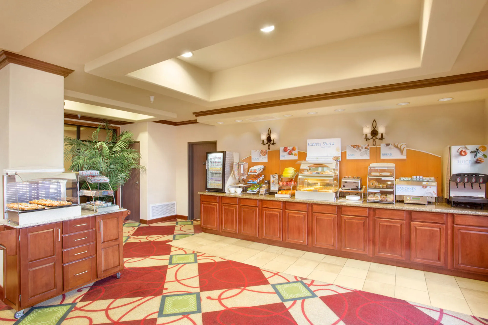 Holiday Inn Express & Suites Yuma by IHG
