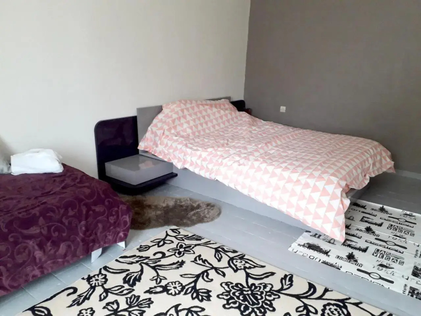 Maison plein pied dans bourg avec tous commerces