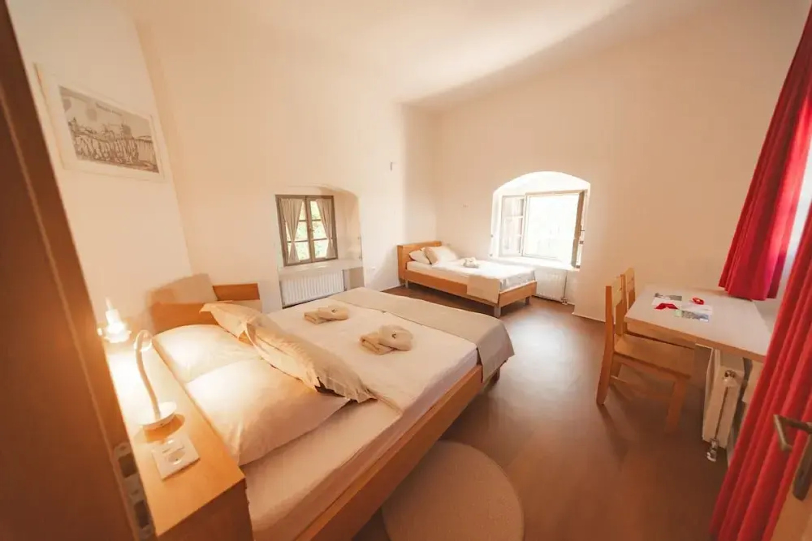 Rooms & Apartments Podsreda Castle