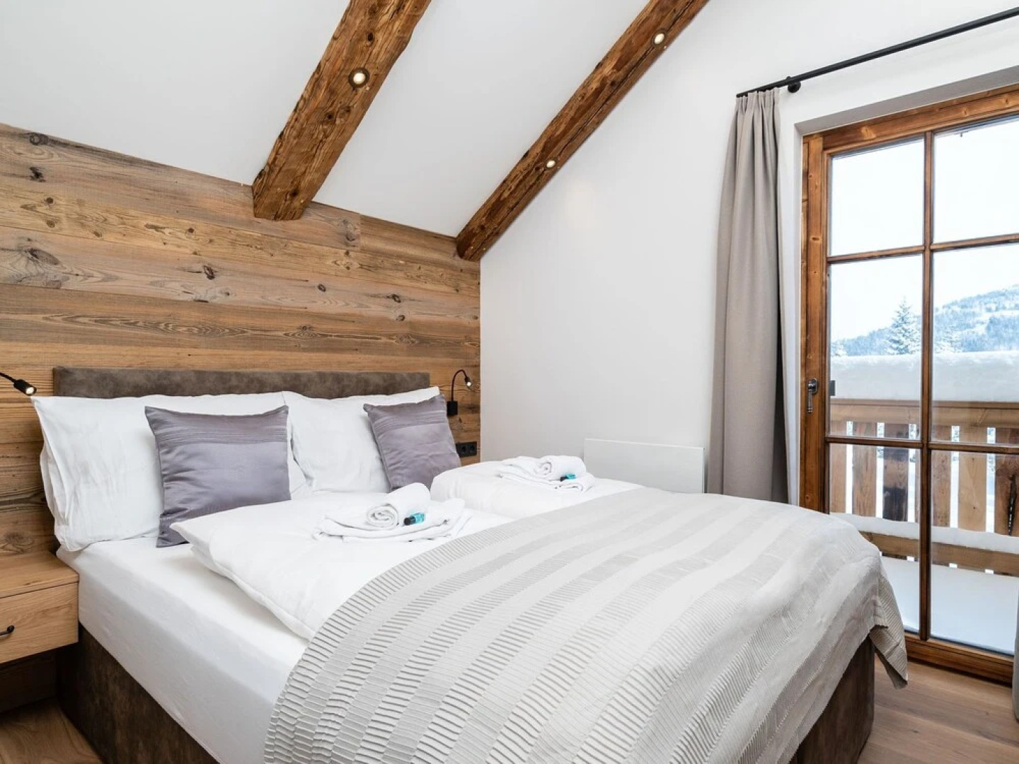 Luxurious Chalet in Katschberghöhe With Balcony