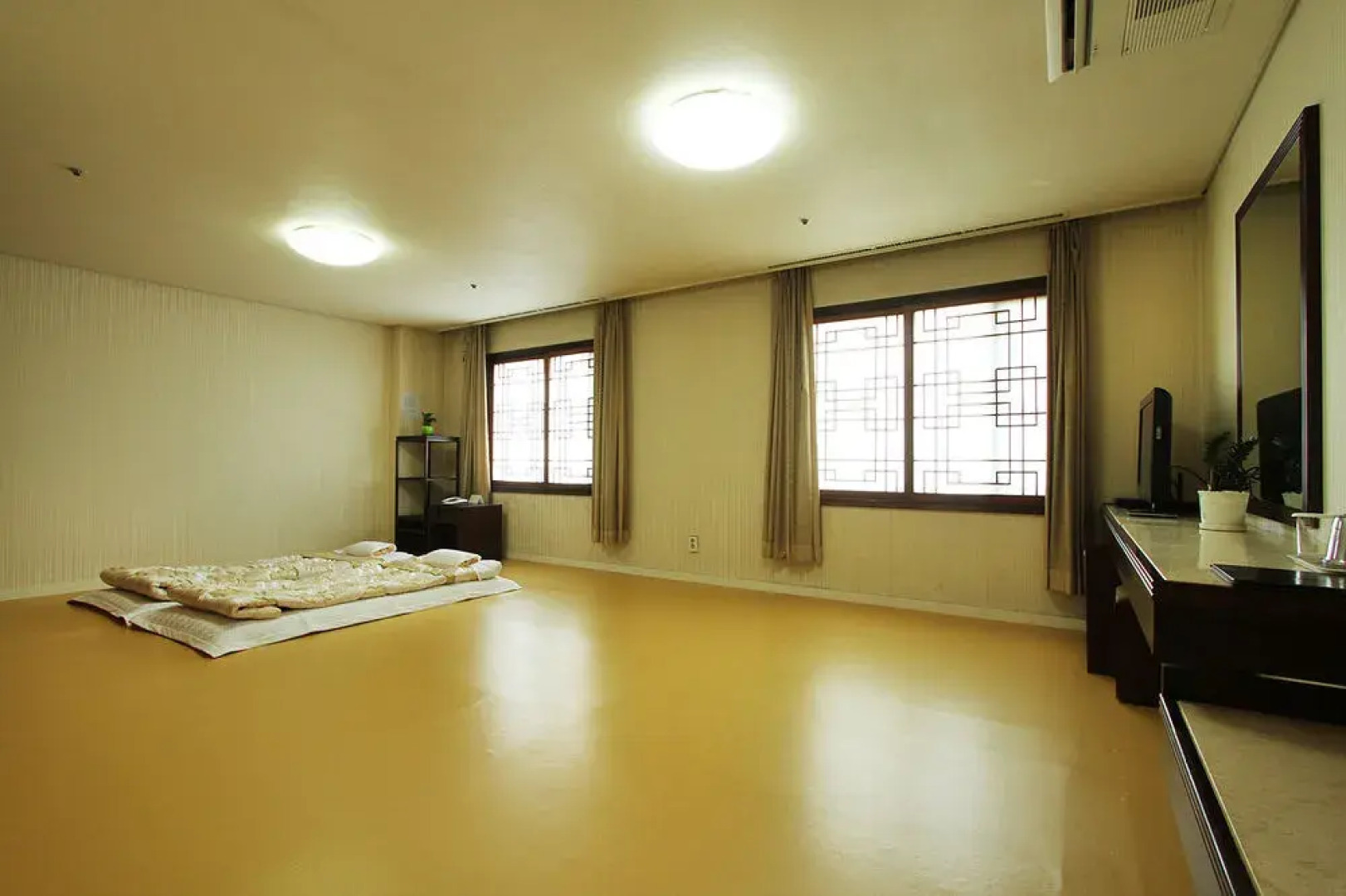 Rasung Tourist Hotel