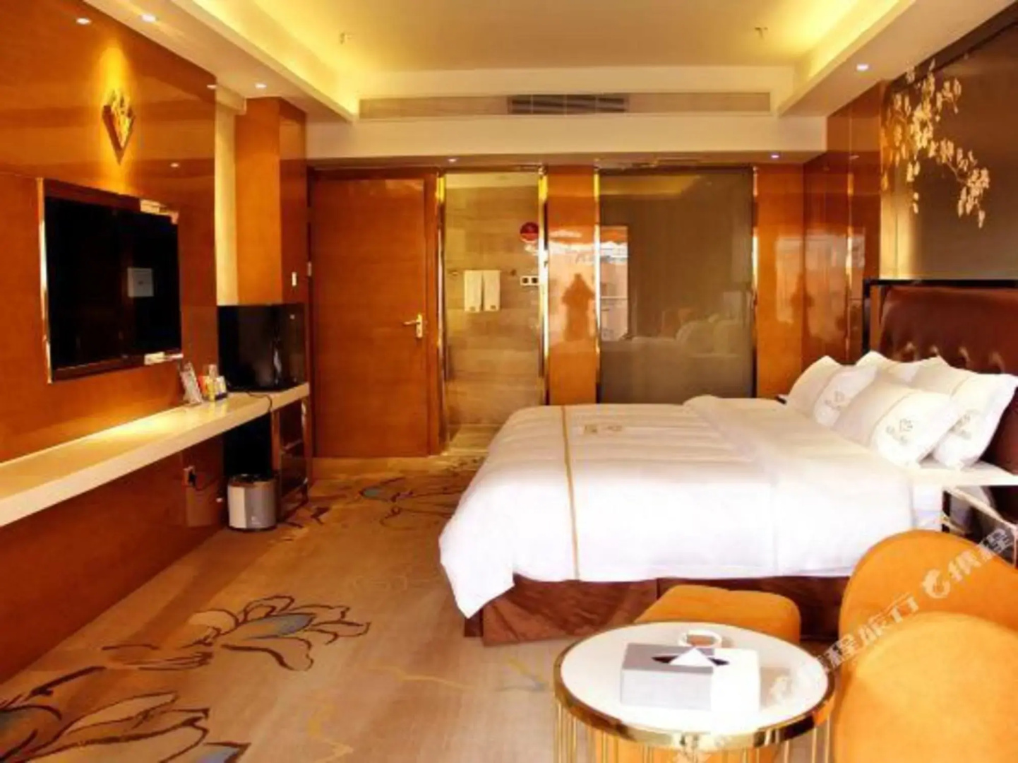 the Diamond Hotel