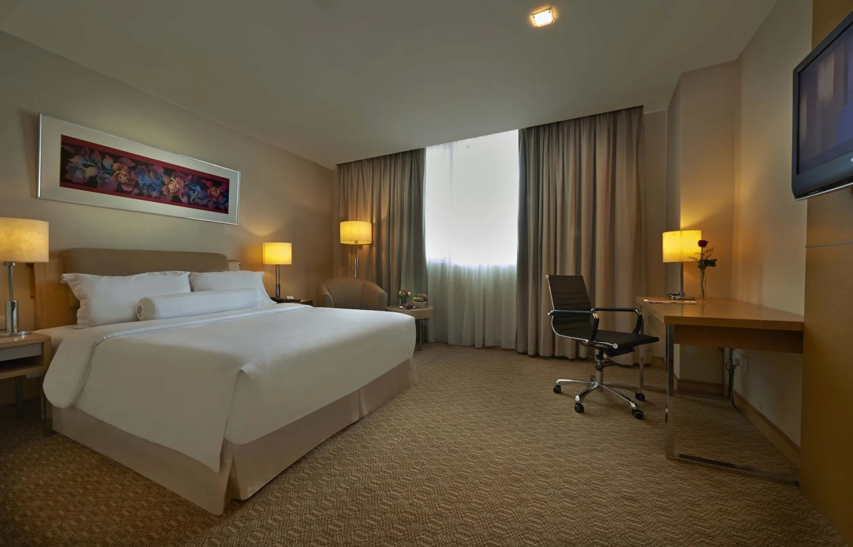 Royale Chulan The Curve