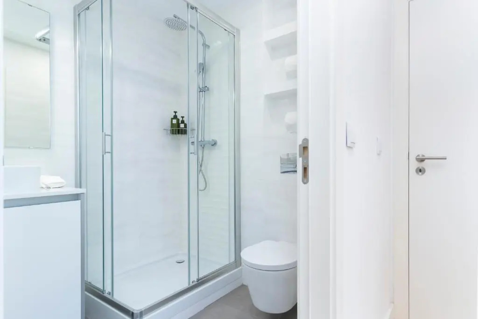 Lisbon Bica Suites Apartments