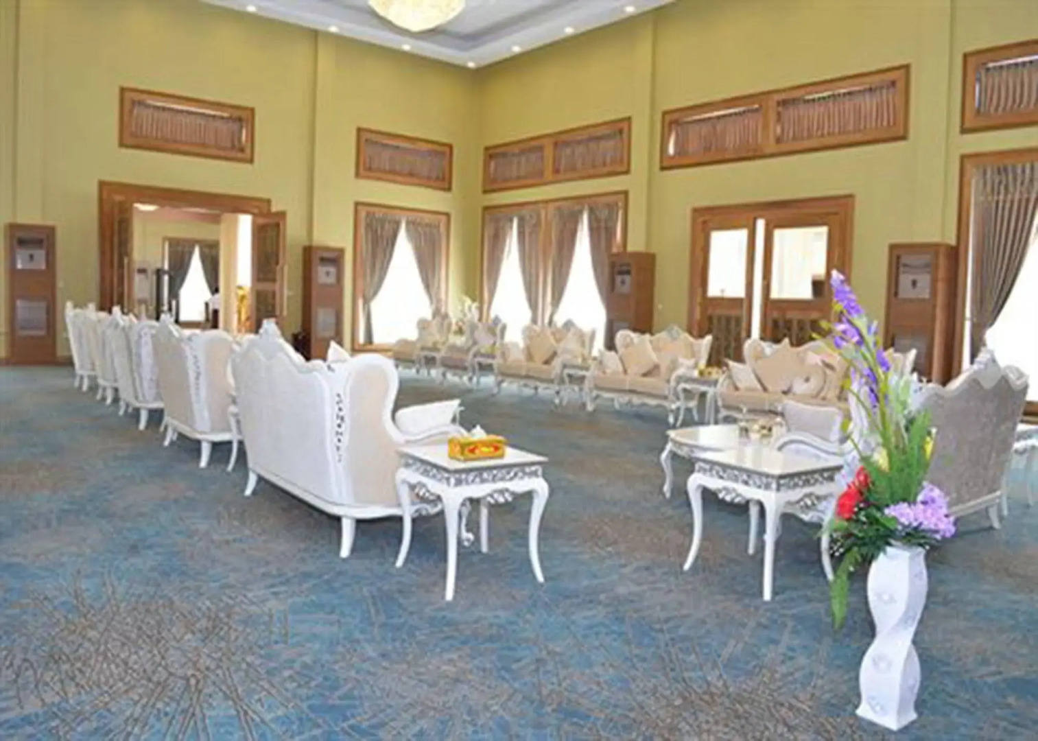Royal President Hotel