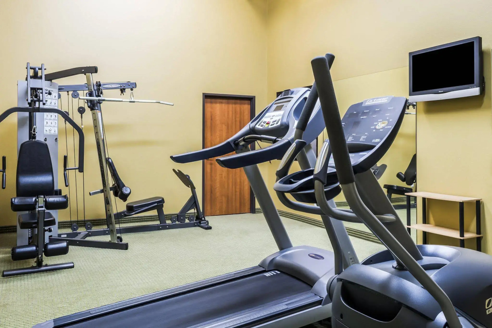 Comfort Inn & Suites Mitchell I-90