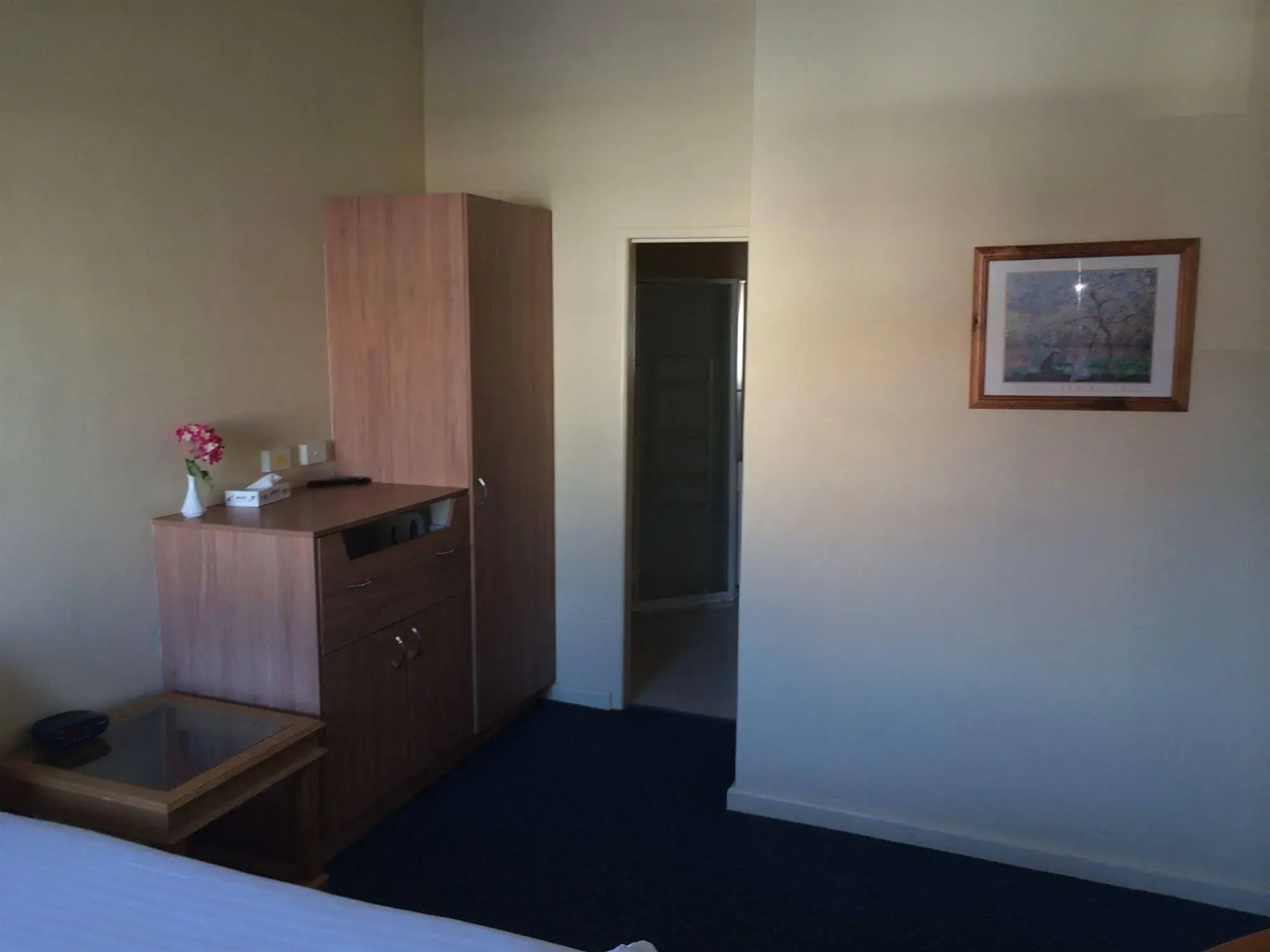 Star Bar Cafe & Hotel