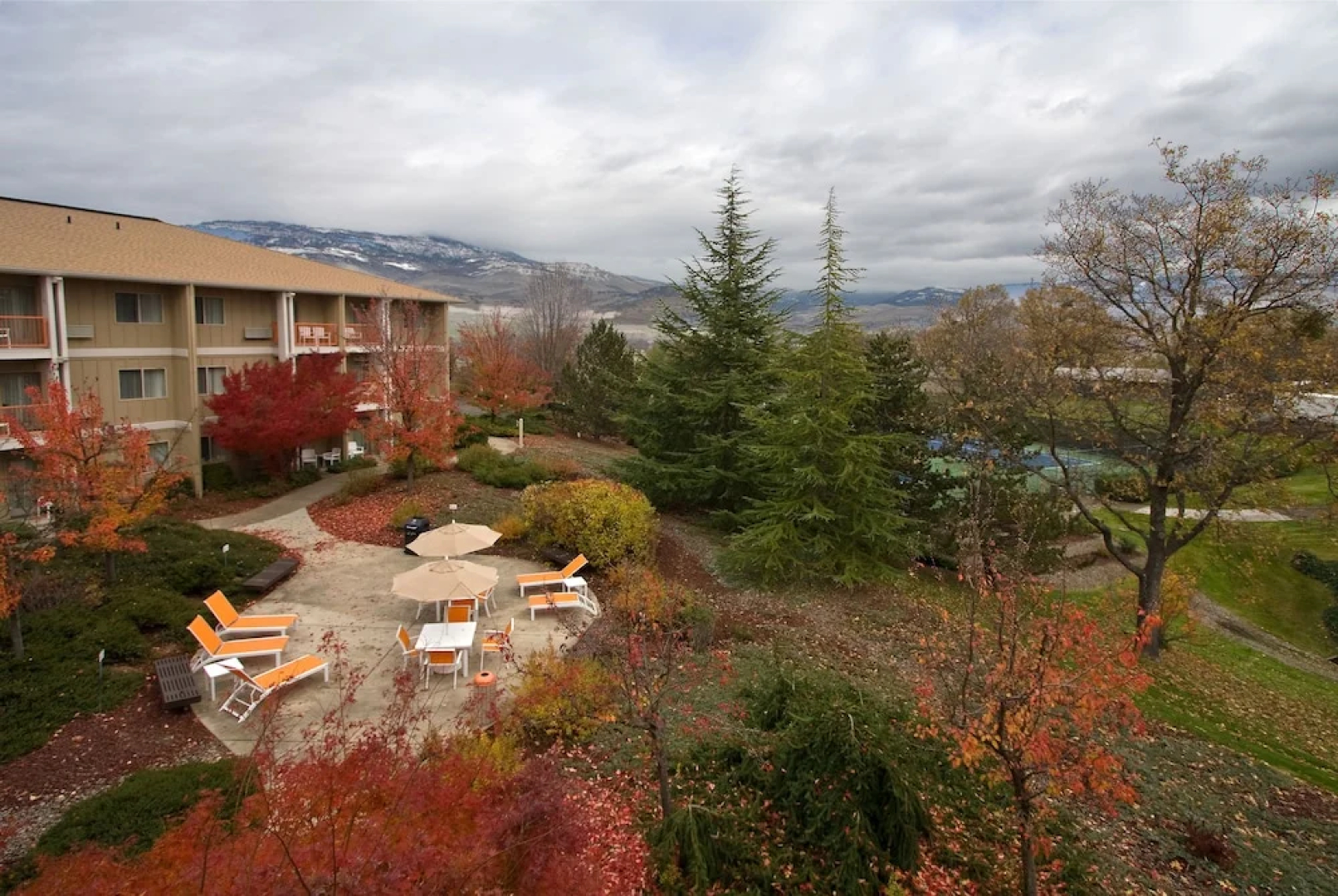 Ashland Hills Hotel & Suites (ex. Village Suites At Ashland Hills)