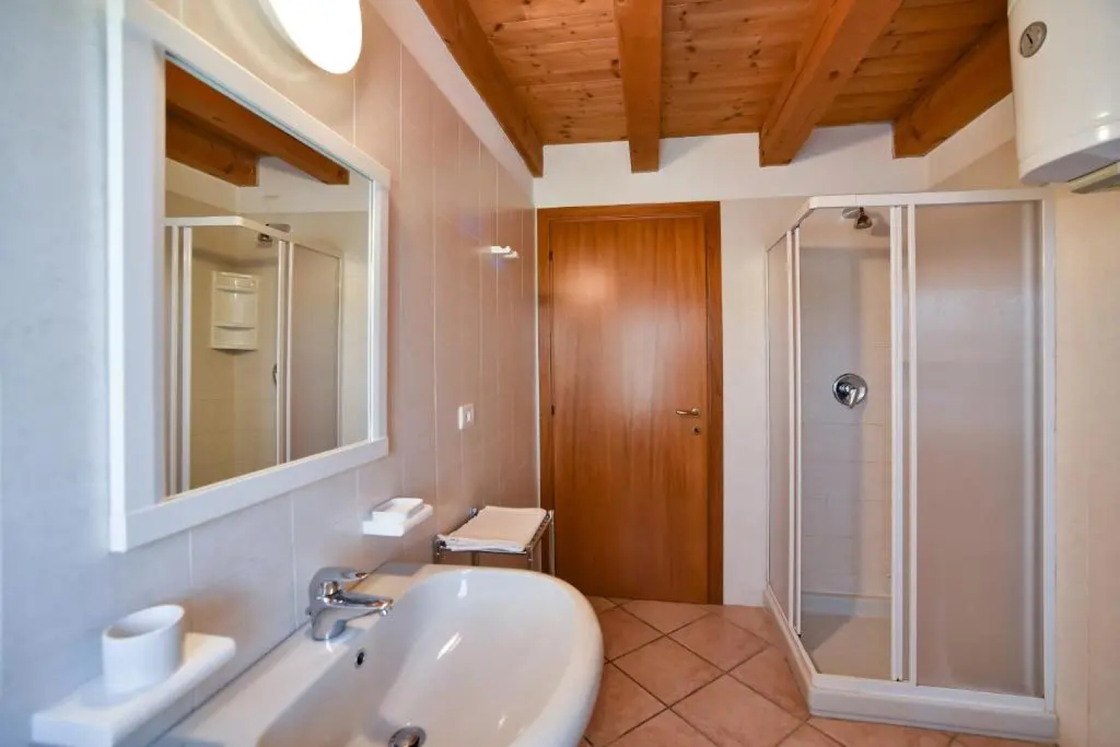 Apartment Colombare Teboi