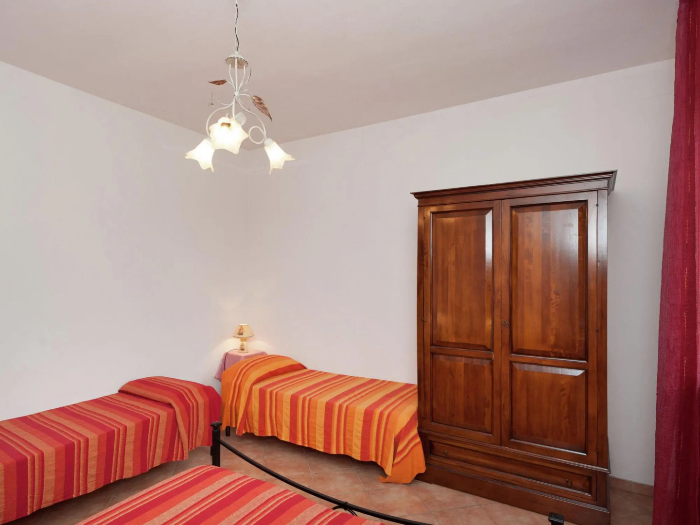 Lovely Farmhouse in Umbria with Swimming Pool