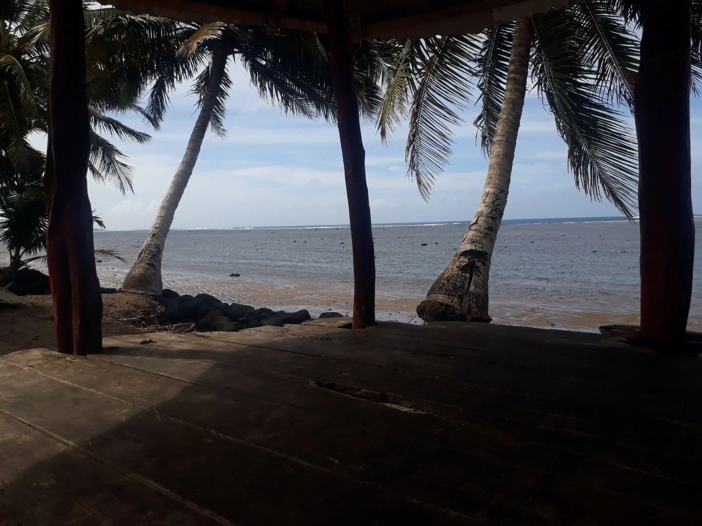 Sina PJ Beach Fales and Surf