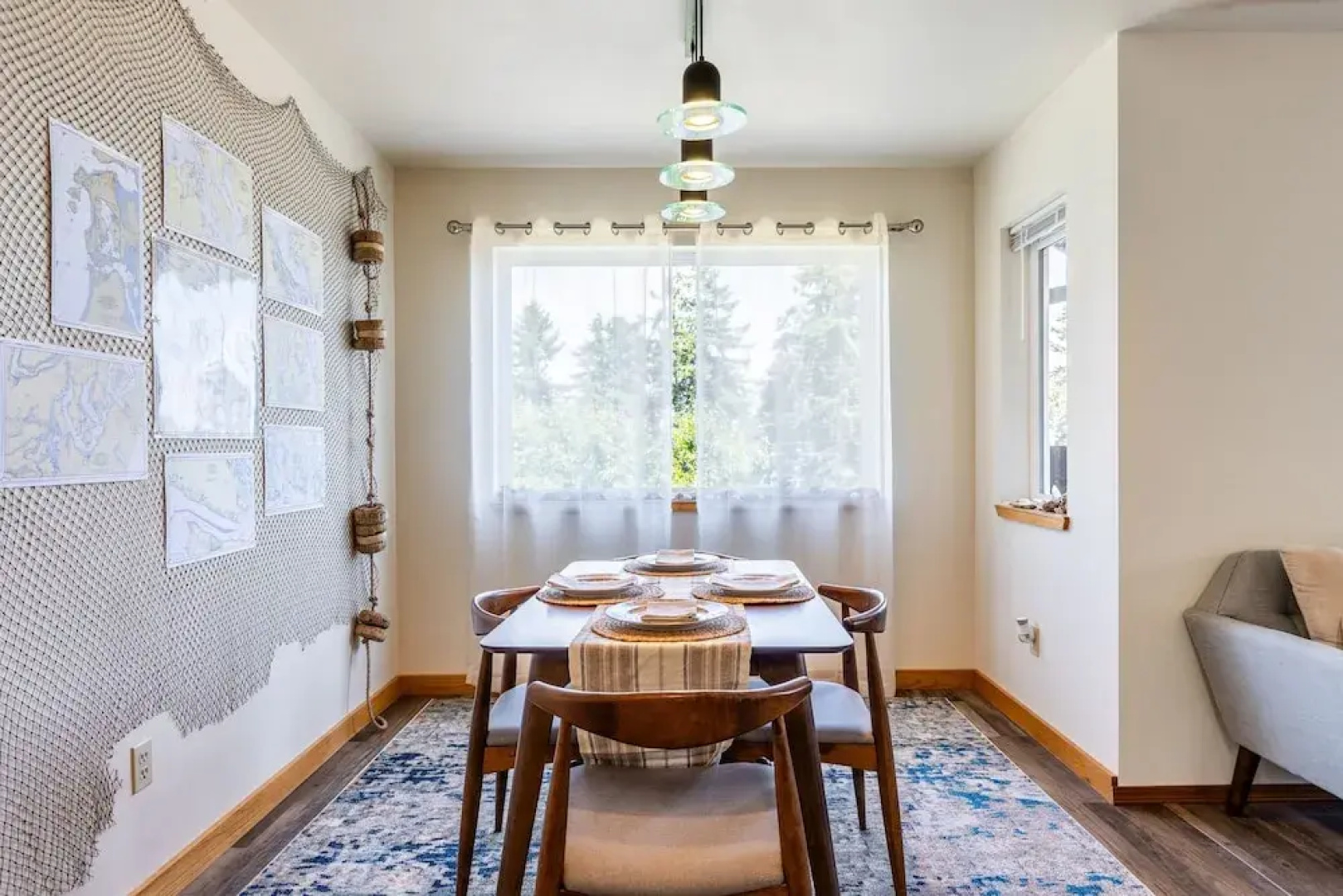 Seaside Getaway by Avantstay Deck w Views