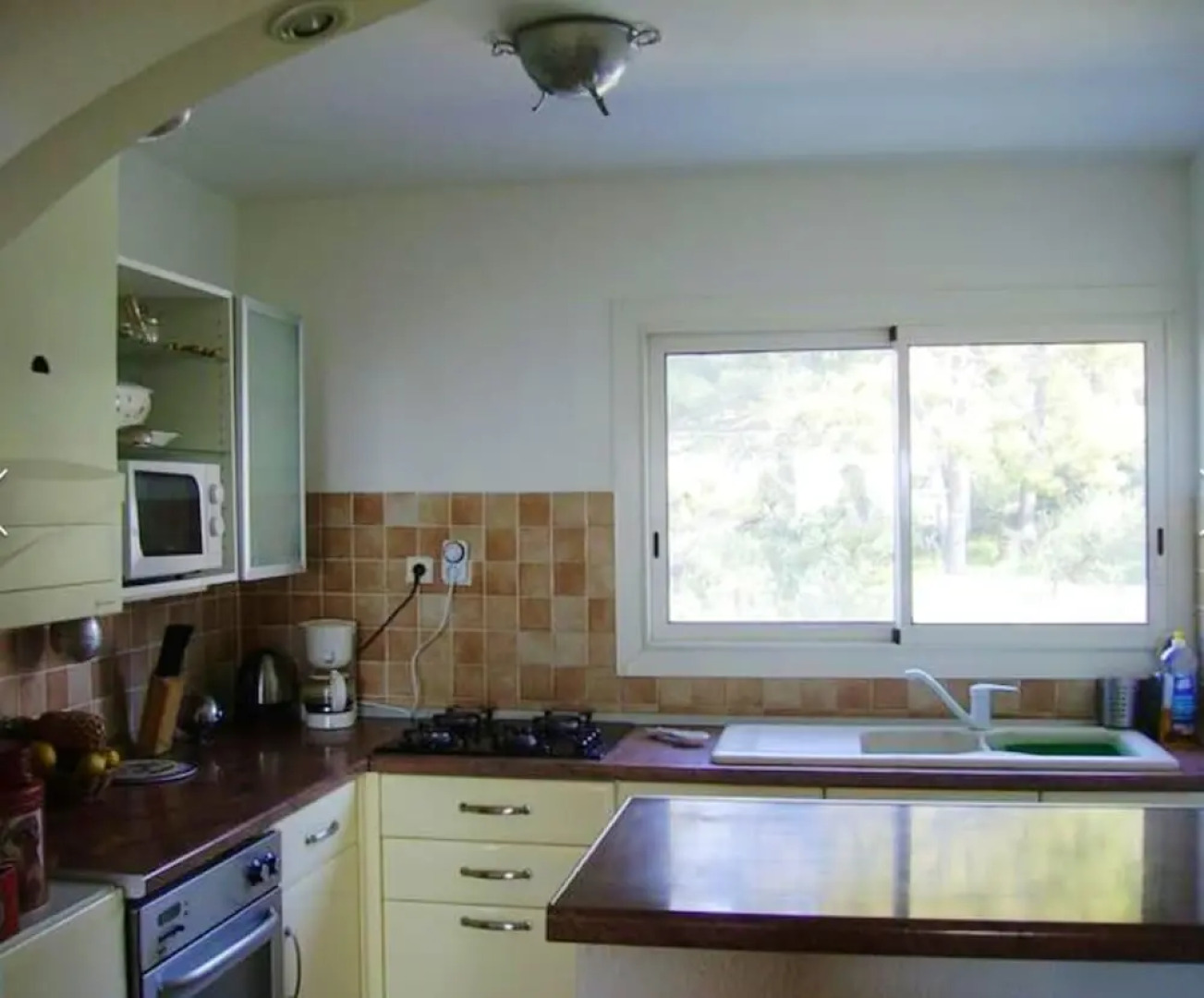 Apartment With one Bedroom in Toulon, With Wonderful sea View, Furnished Balcony and Wifi - 3 km From the Beach