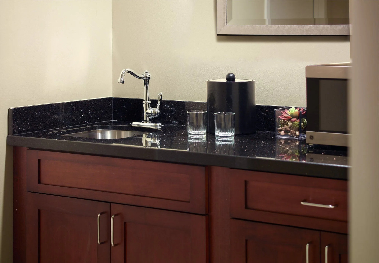 New Orleans Marriott Metairie at Lakeway