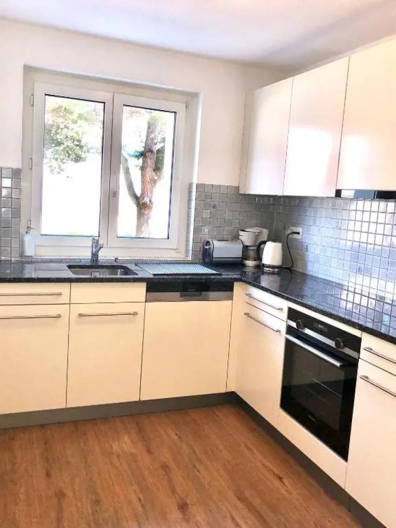 Ruhiges 4-Zim-Wohnung bis 8 Personen