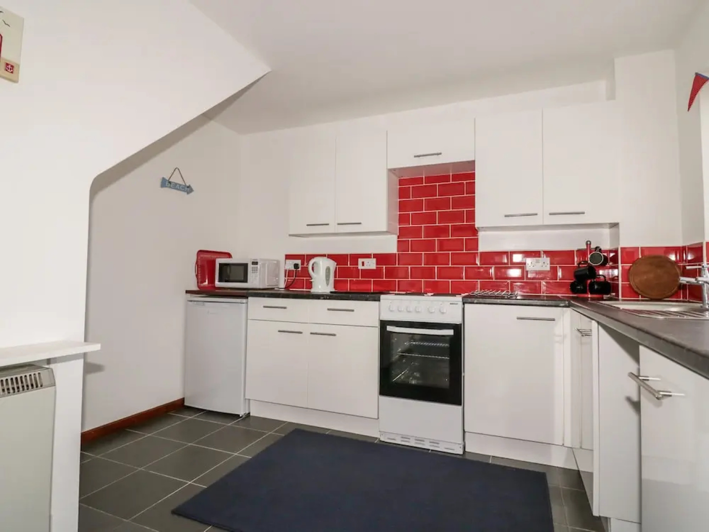 2 Waxham Court
