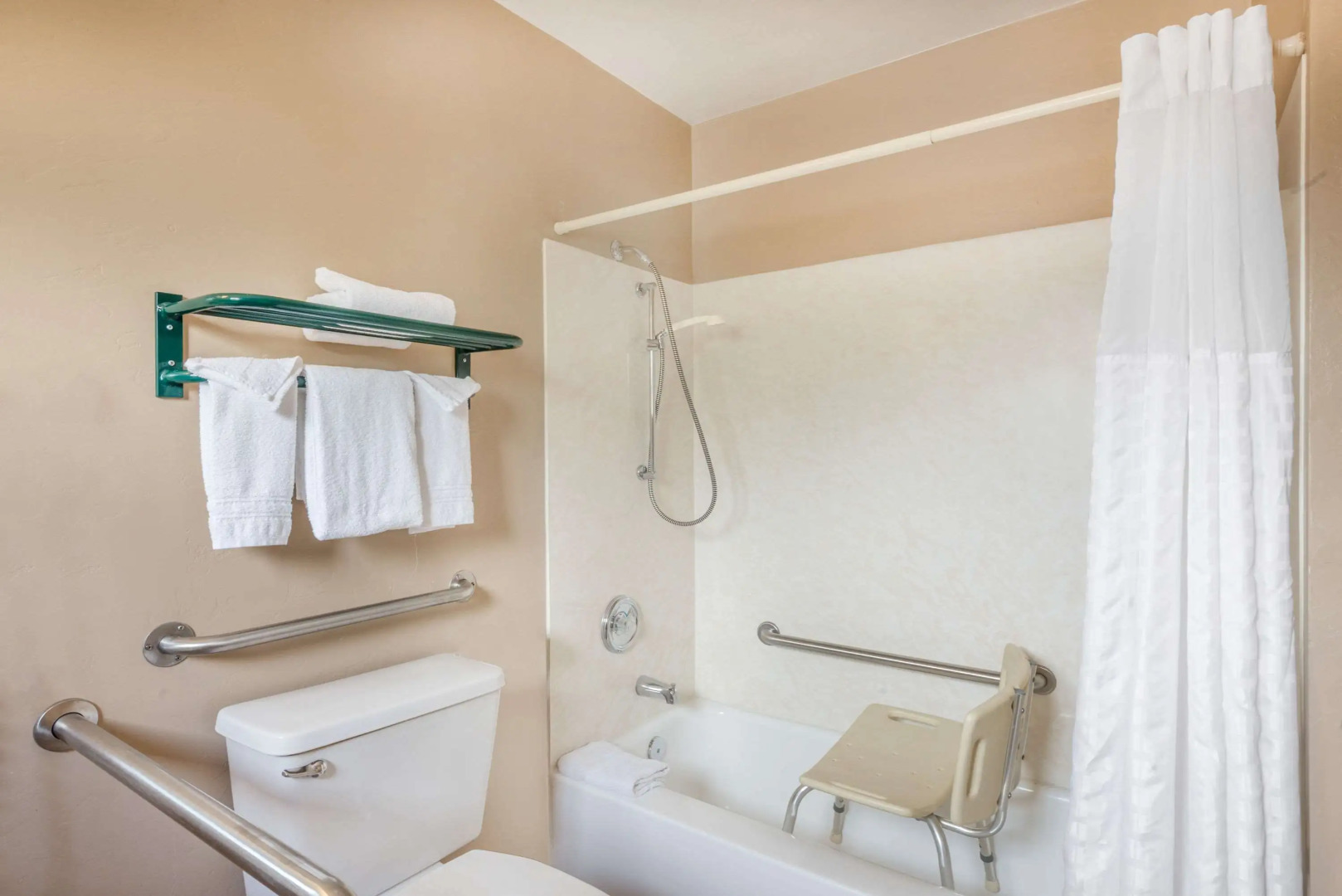 Days Inn by Wyndham Show Low