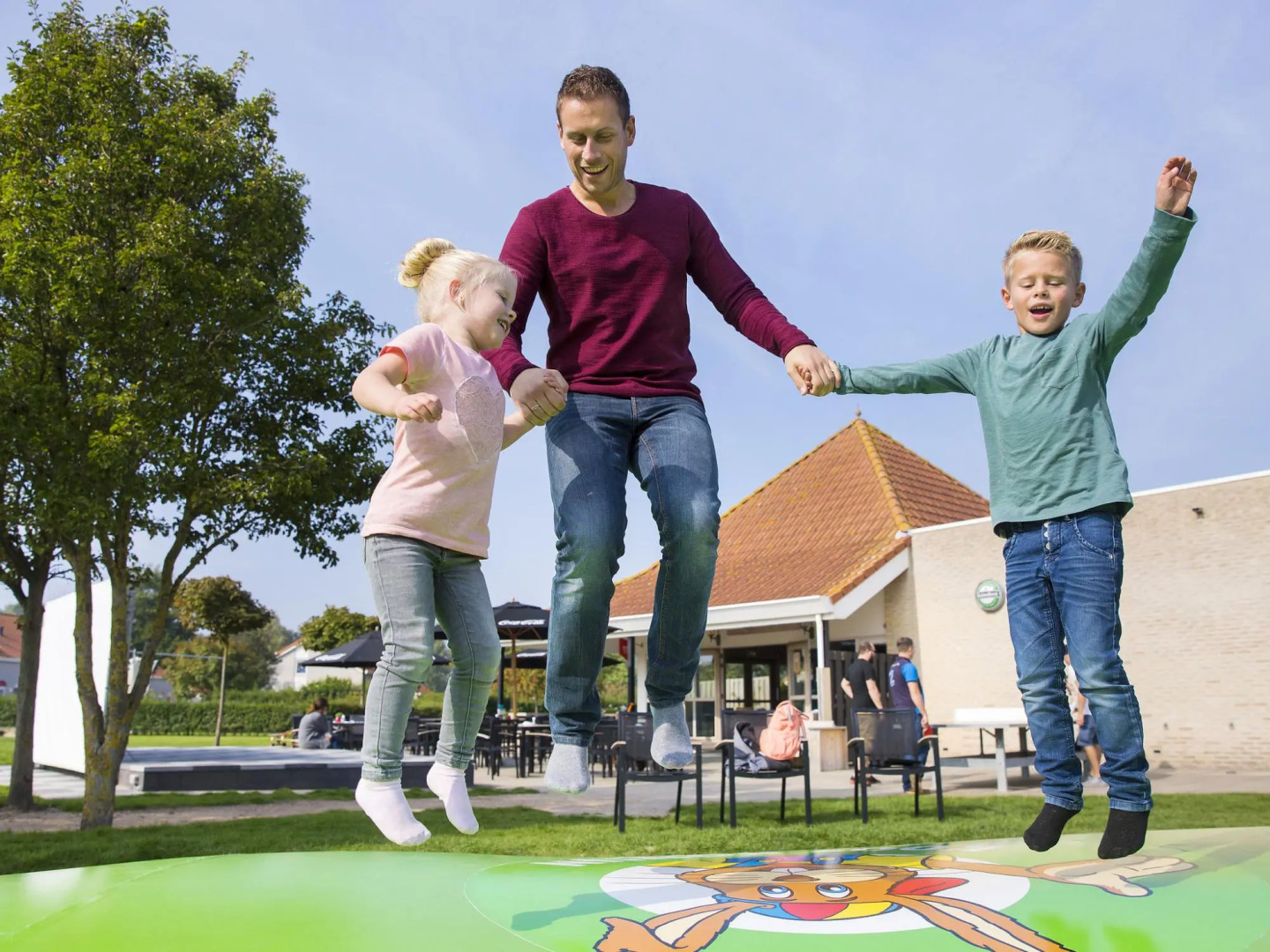 Beachside Bungalow Near Beach