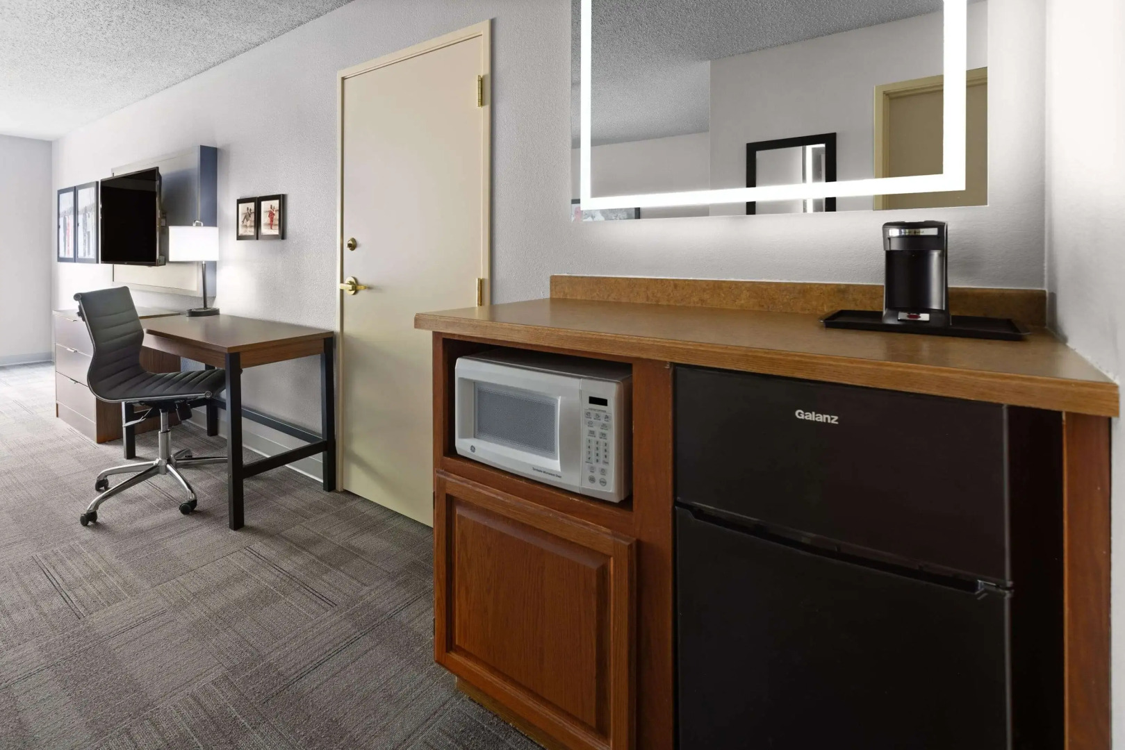 AmericInn by Wyndham Iron Mountain