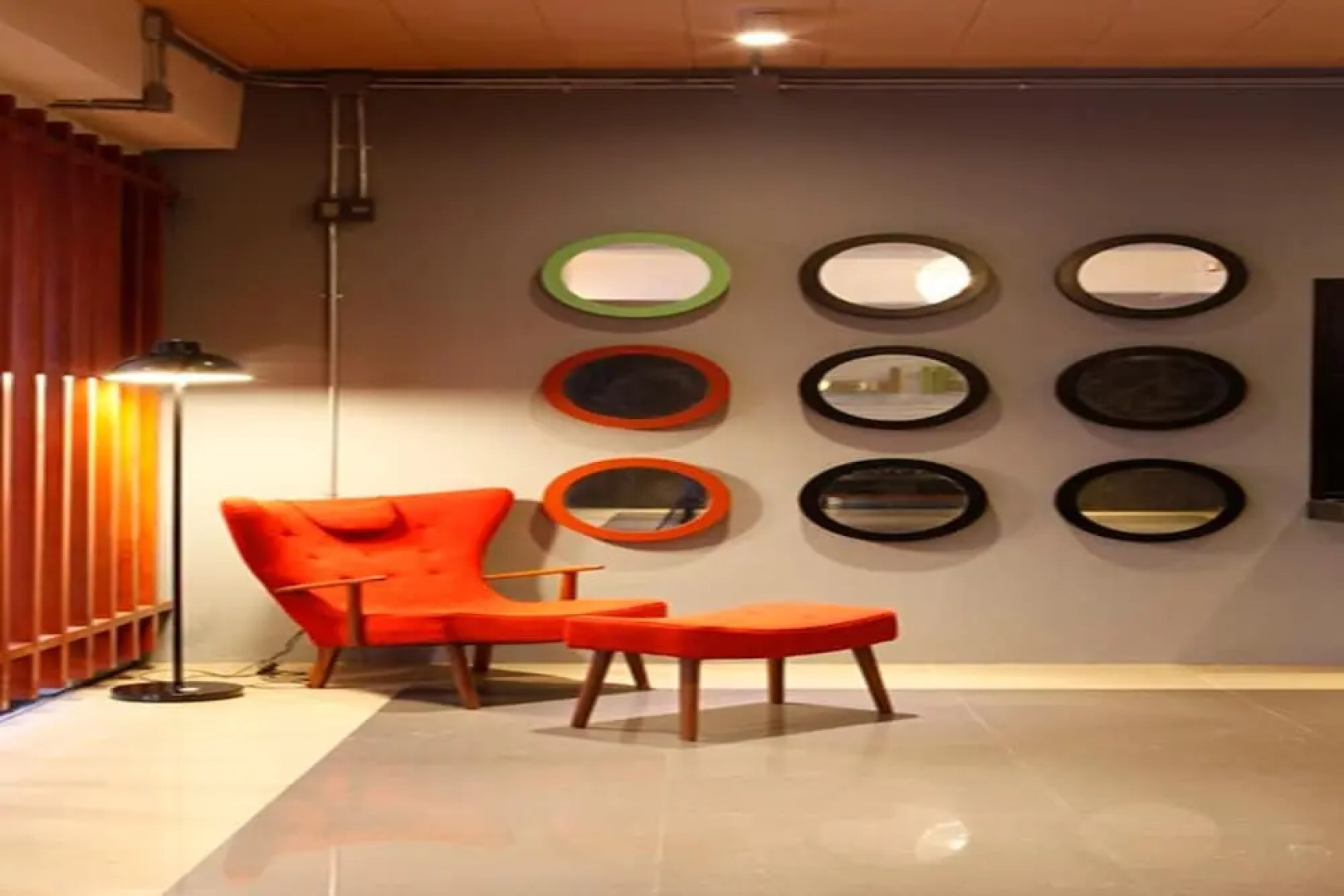 Kanyarat Lakeview Condominium by Wilai