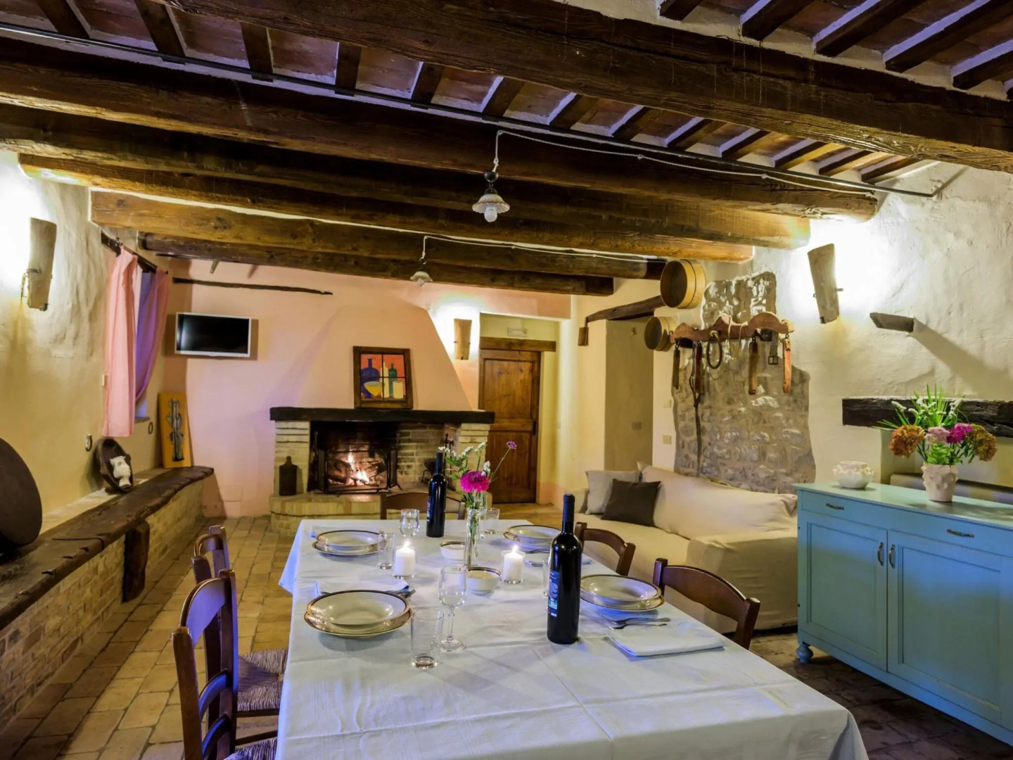 Pretty Holiday Home  with Terrace in Monte San Martino Italy