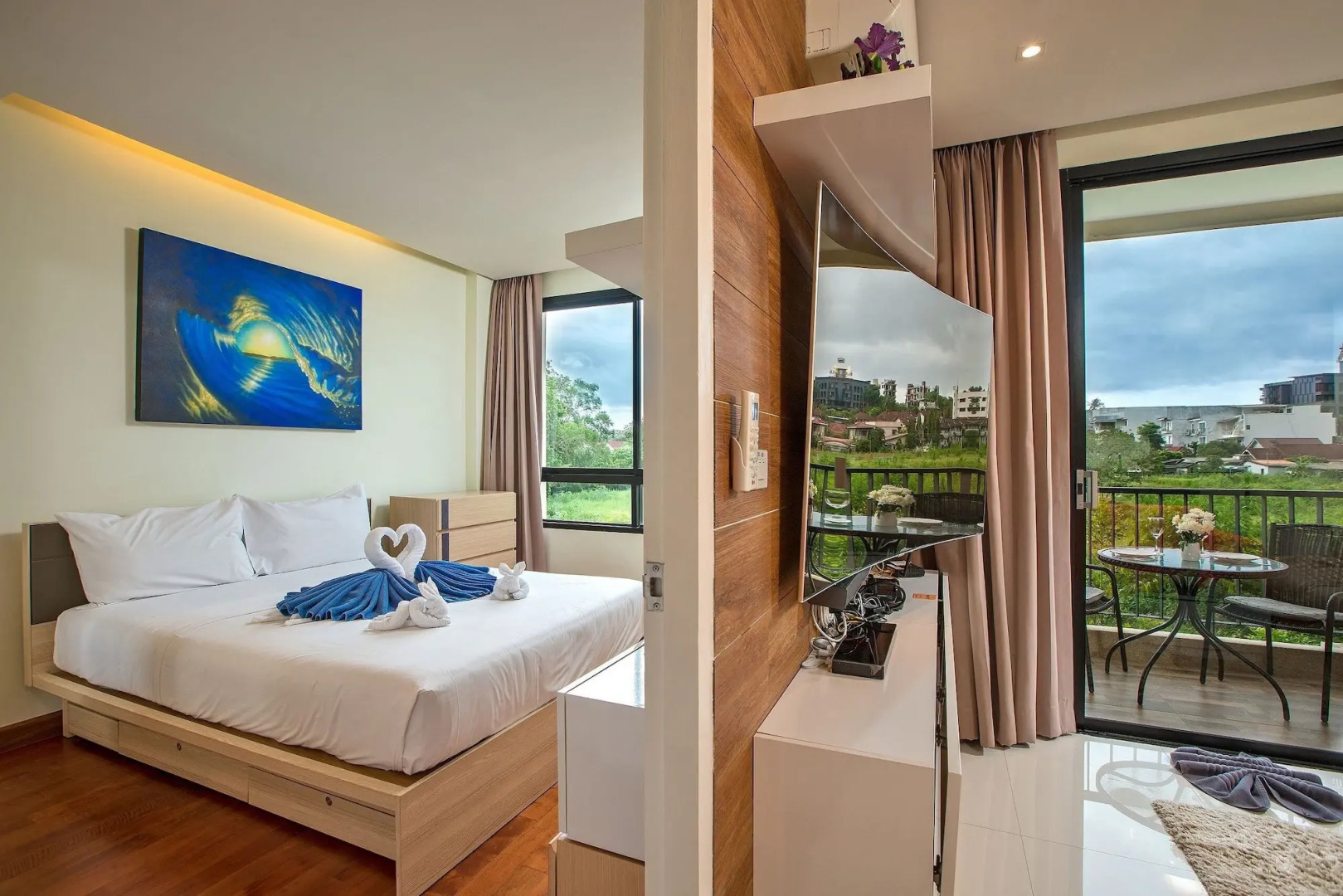 The Lago Apartments by Tropiclook