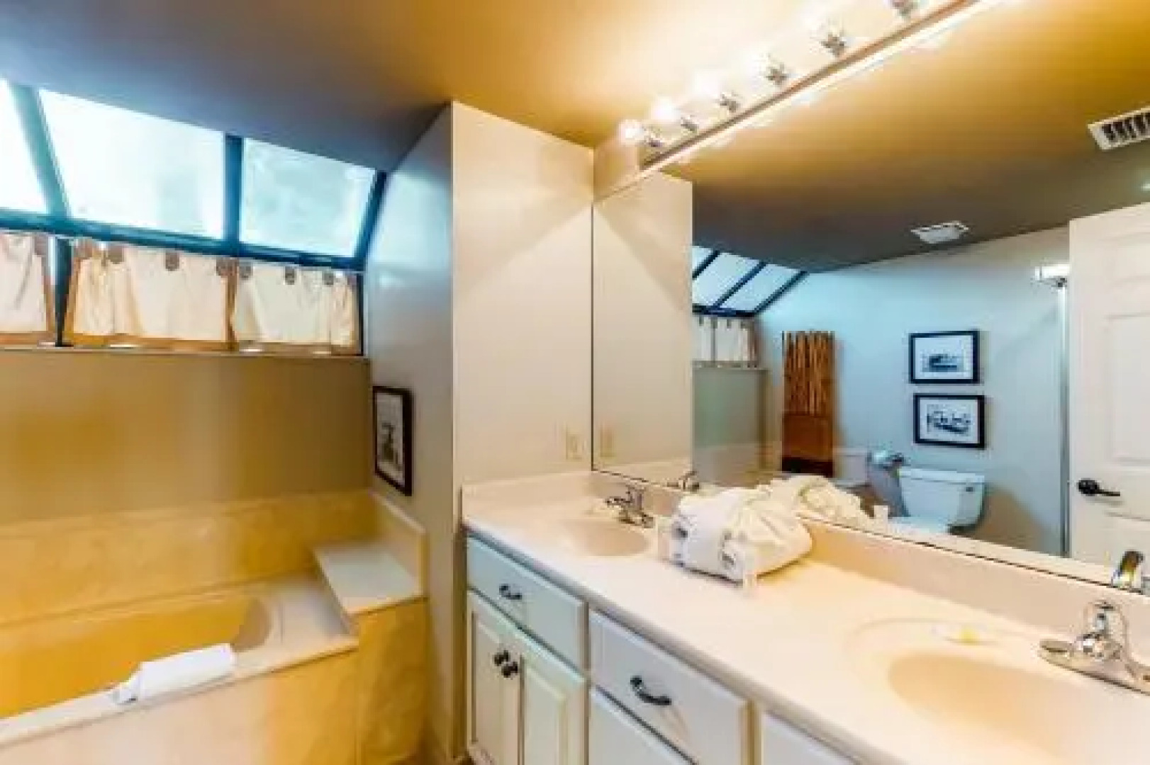 Four Seasons by Luxury Gulf Rentals