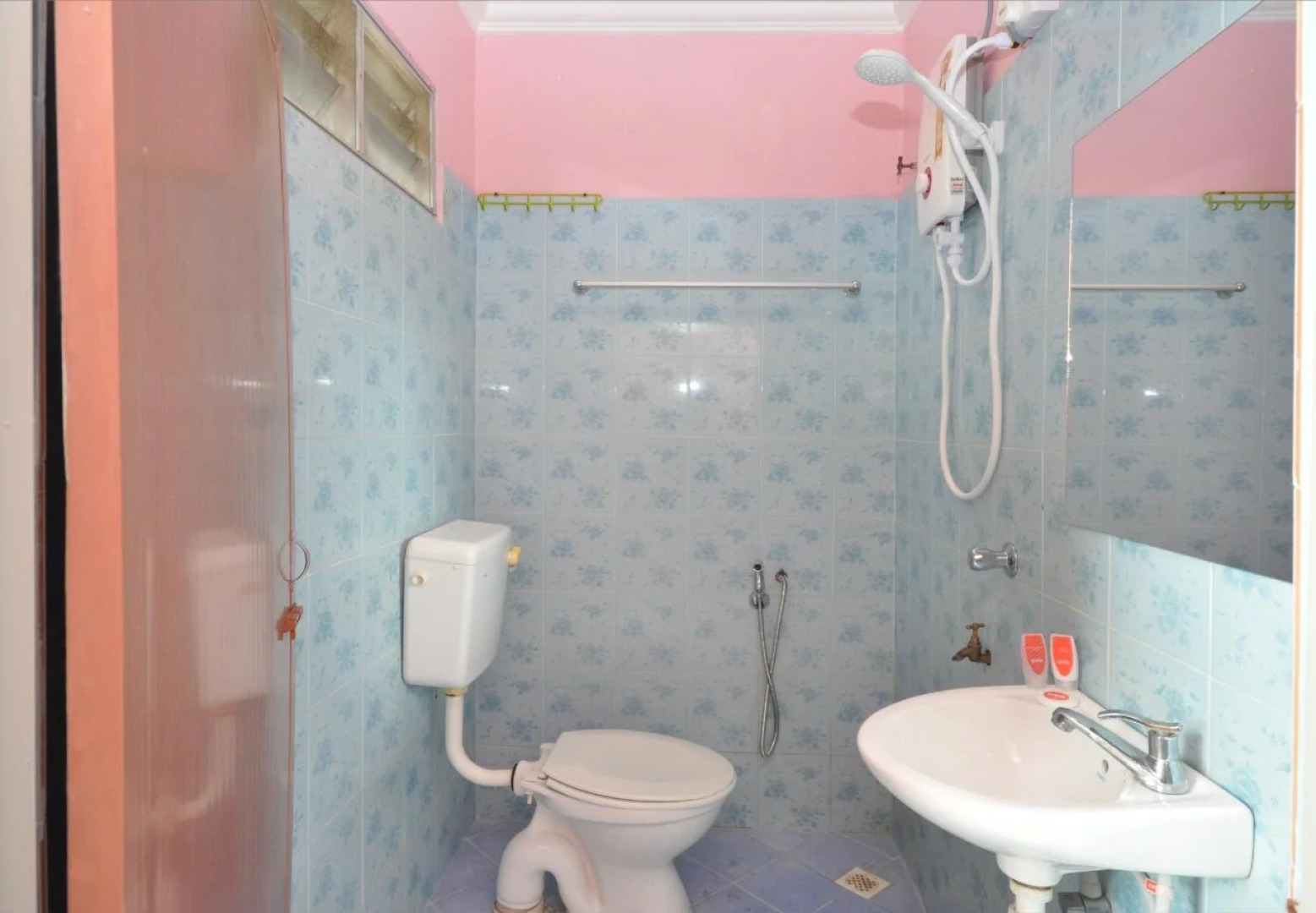 Senangin Resort and Cafe