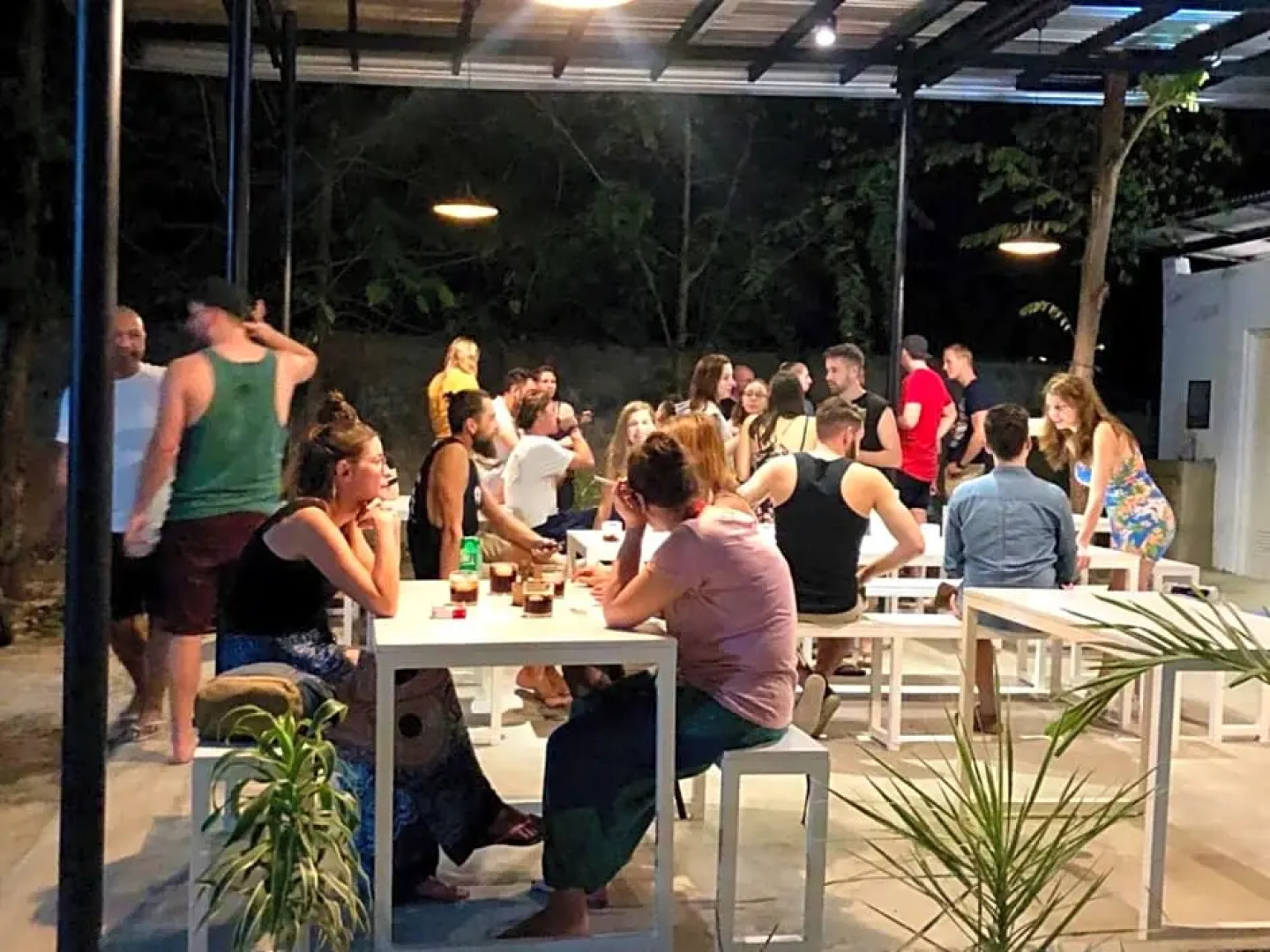 MoHo Moalboal Hostel