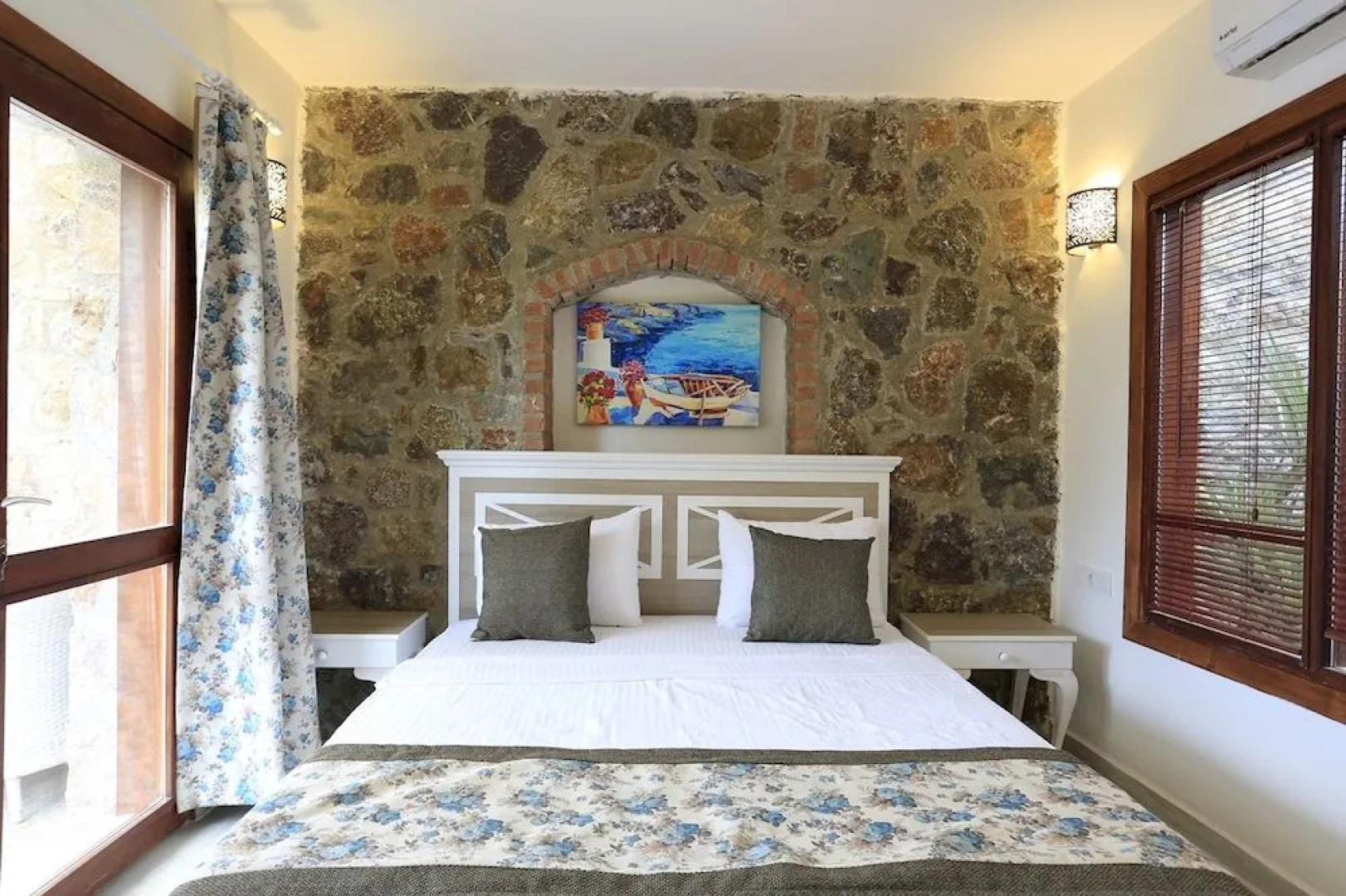 Beyaz Guvercin Hotel