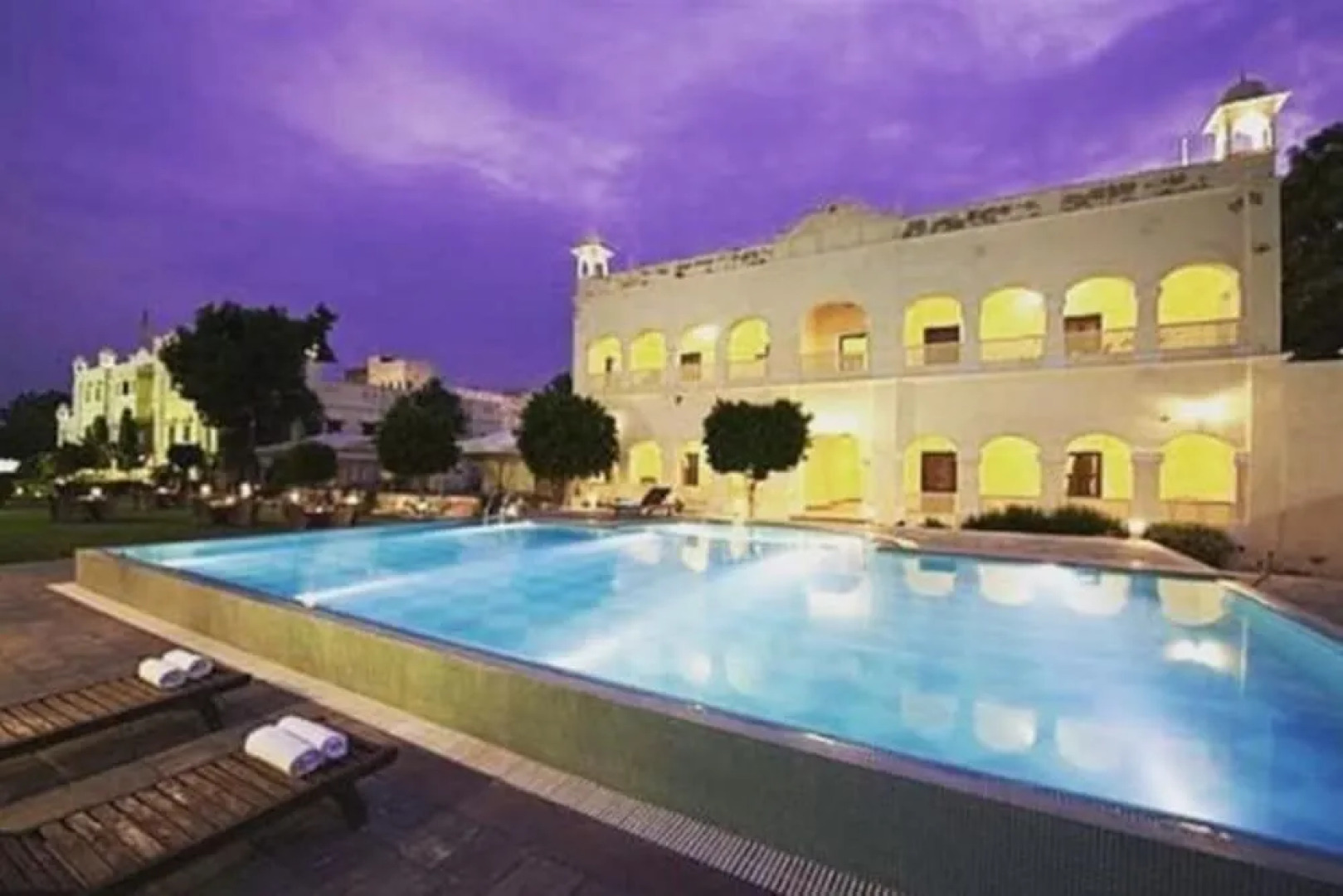 Hotel Roop Vilas Palace