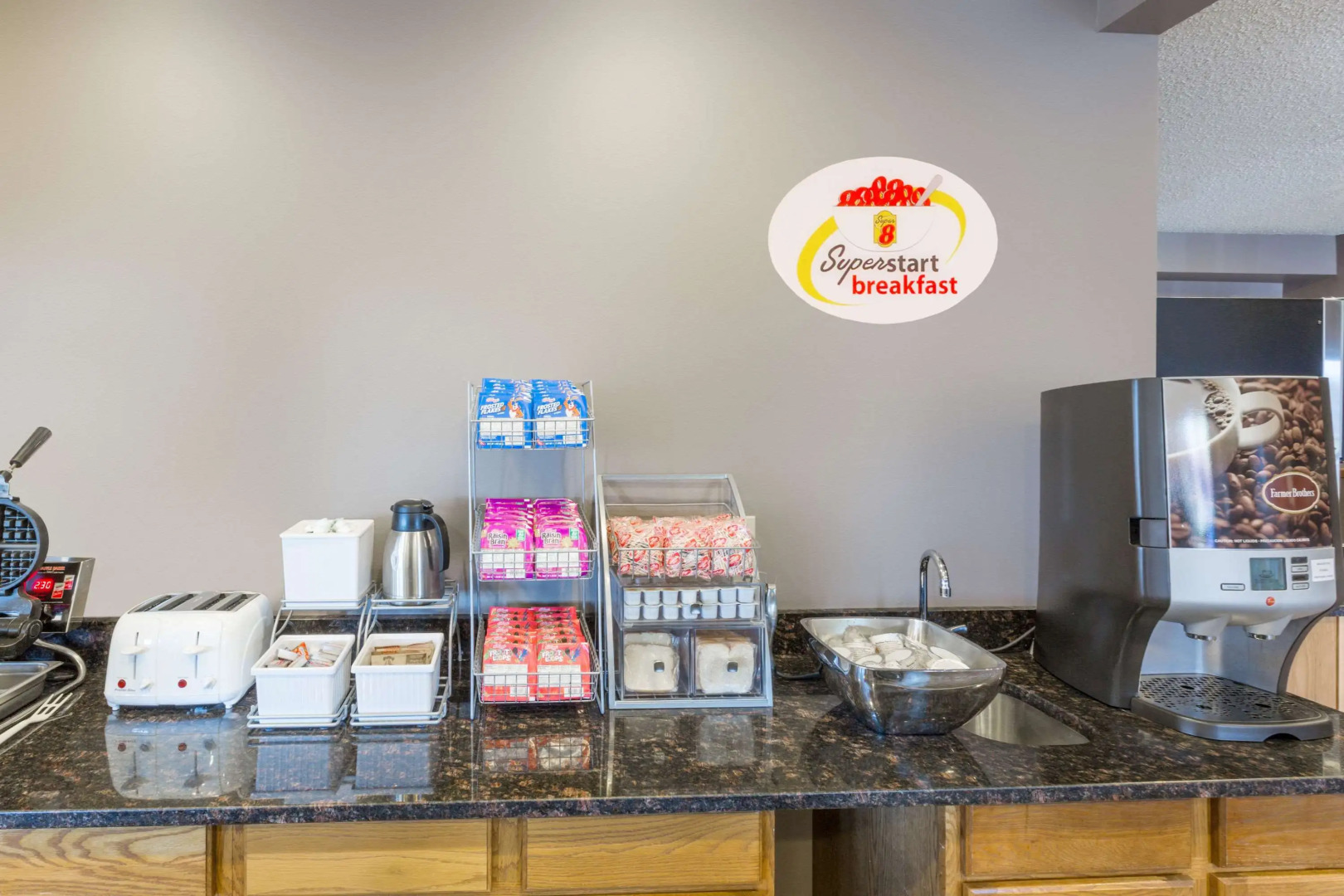 Super 8 by Wyndham Carroll/East